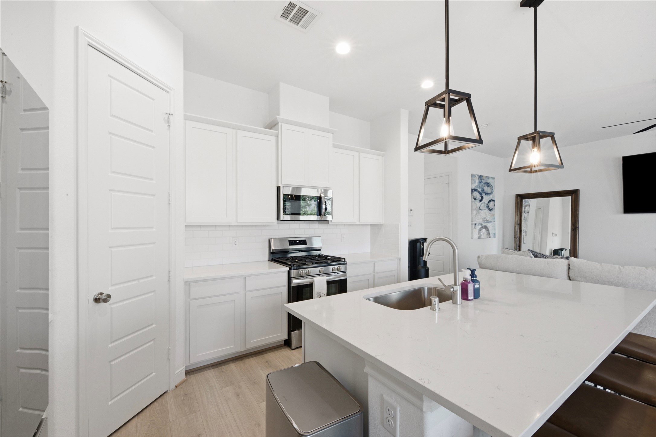 8903 Grovner Place Property Photo 10