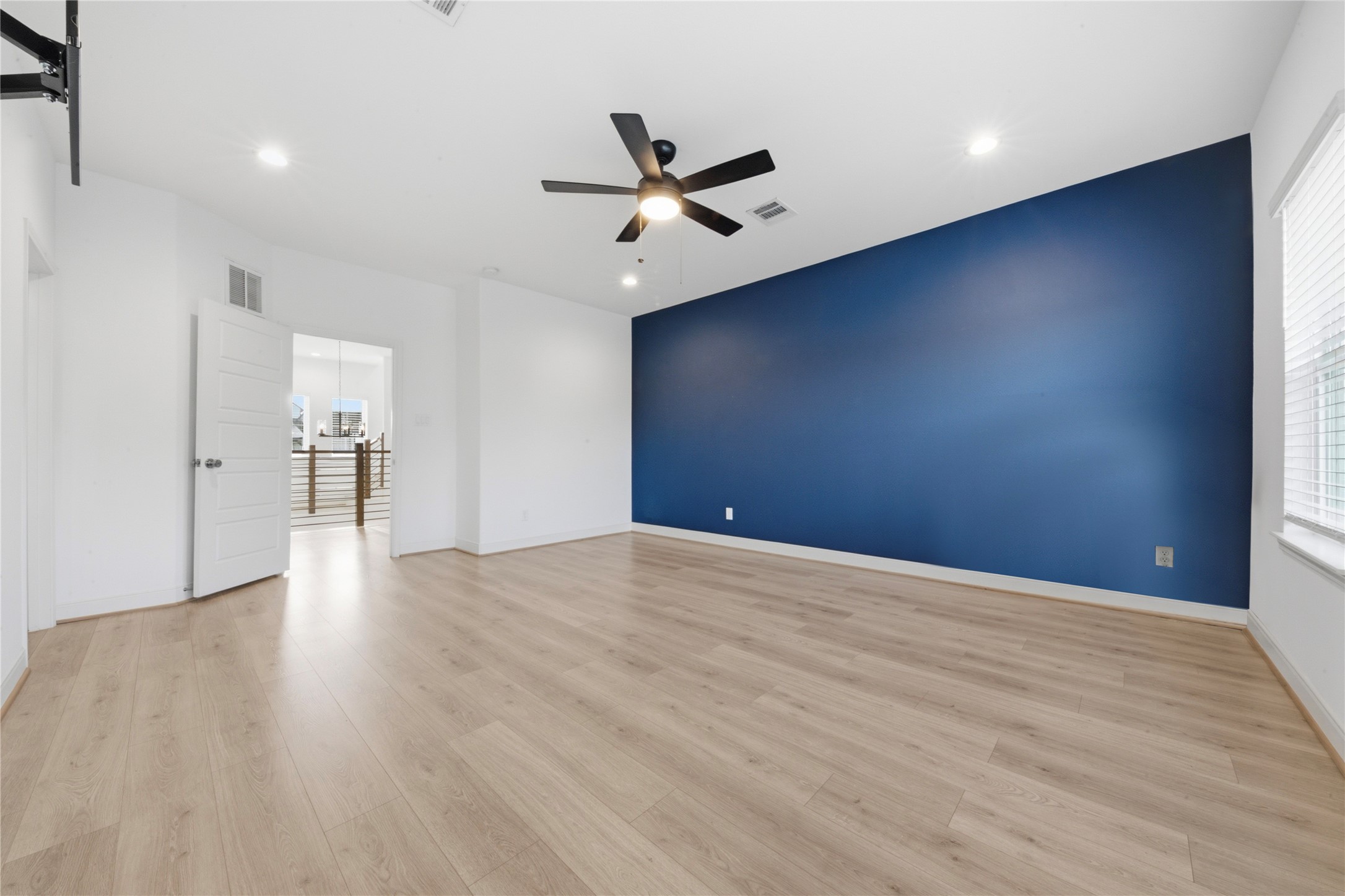 8903 Grovner Place Property Photo 14