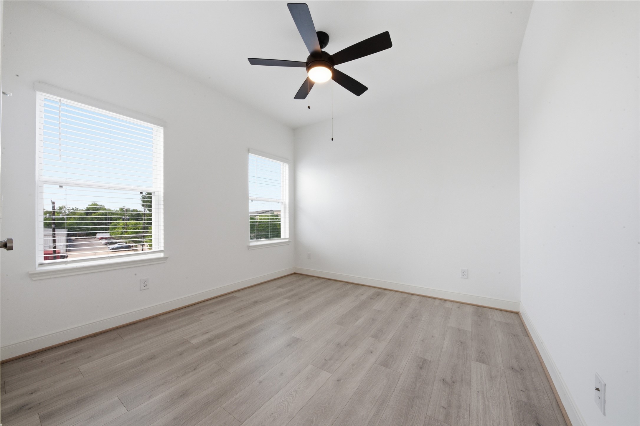 8903 Grovner Place Property Photo 25