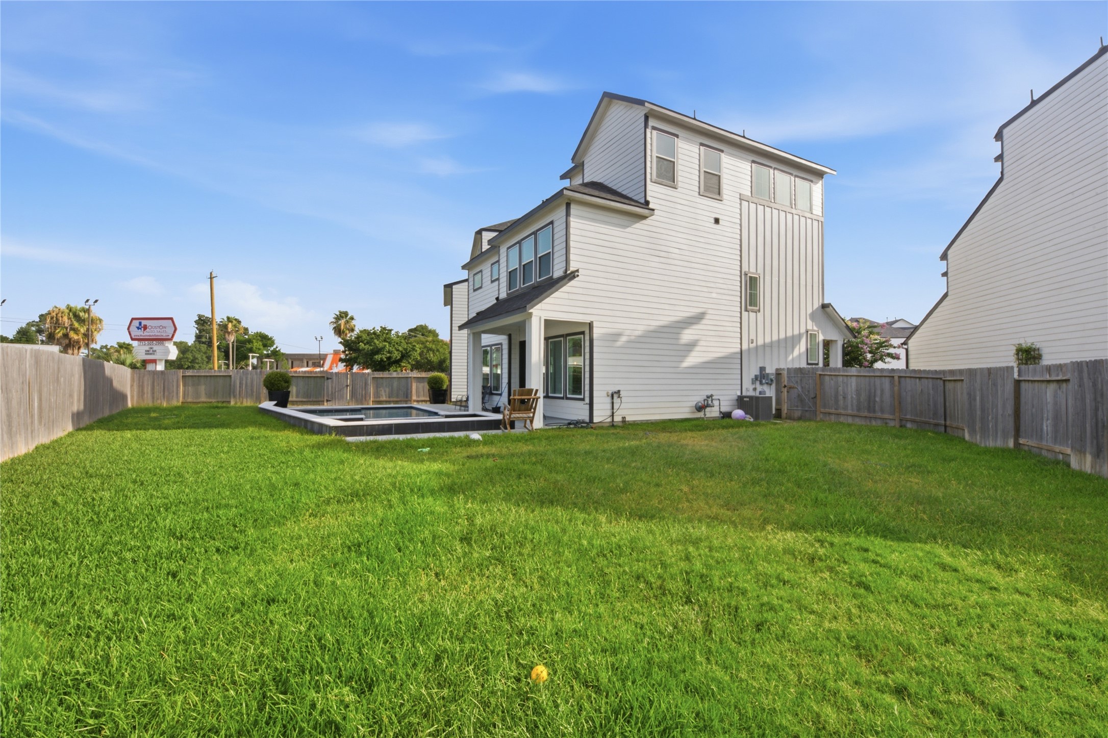 8903 Grovner Place Property Photo 32