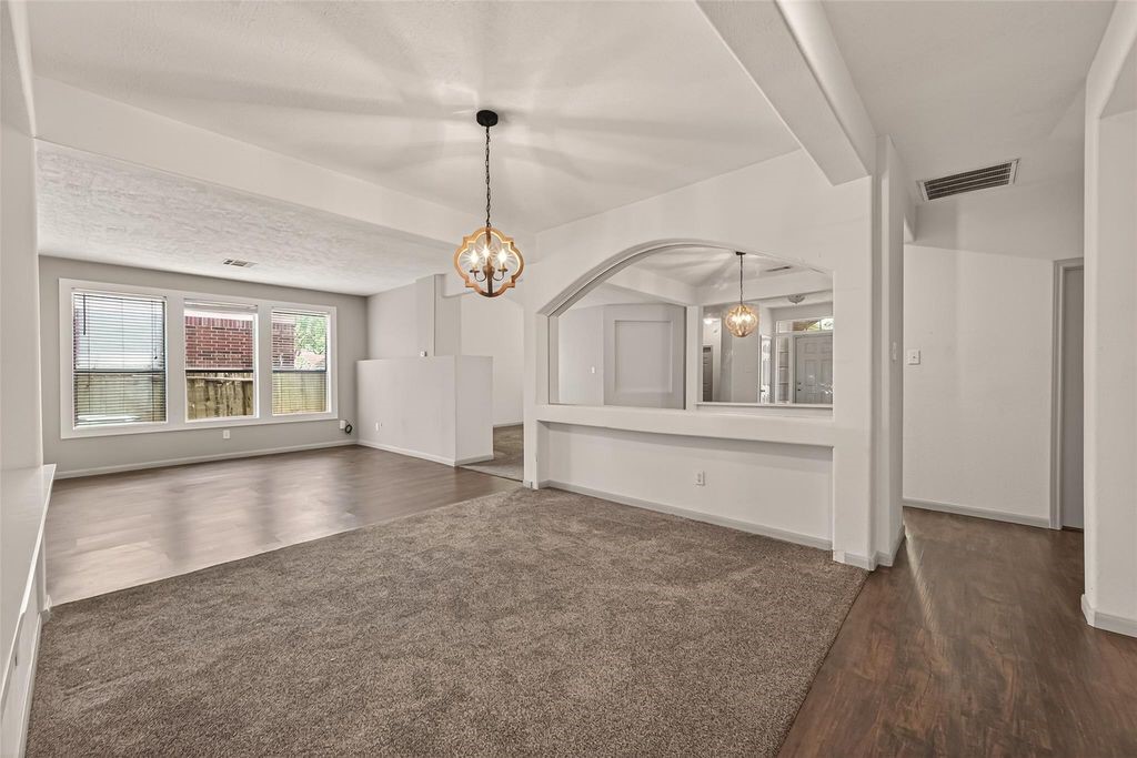 6606 Belmont Bend Property Photo 9