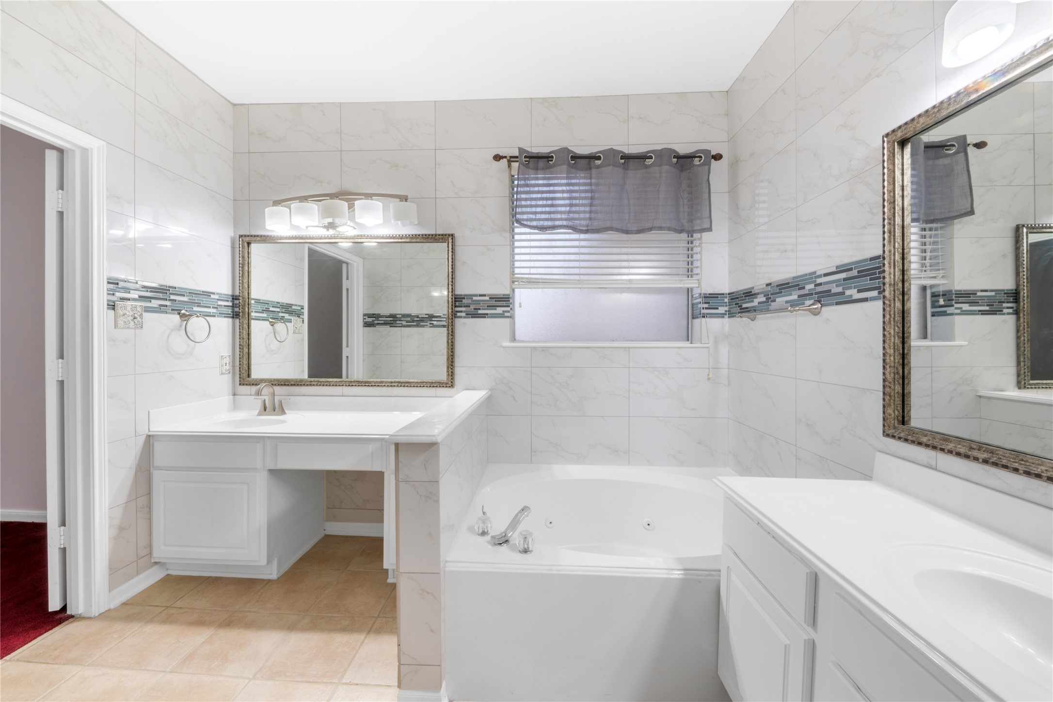 711 Tuely Court Property Photo 11