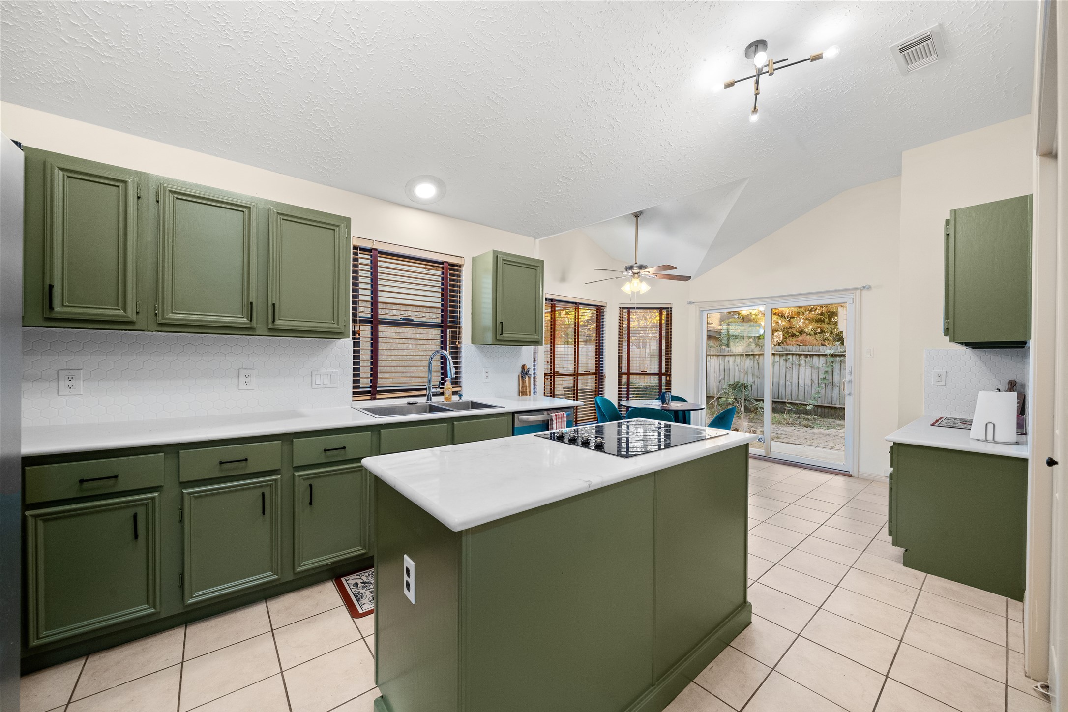 12635 Ashford Chase Drive Property Photo 6