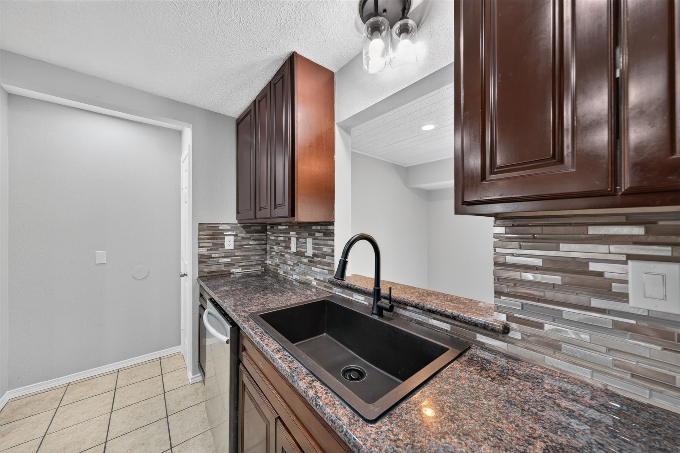 6855 Richwood Road Property Photo 16