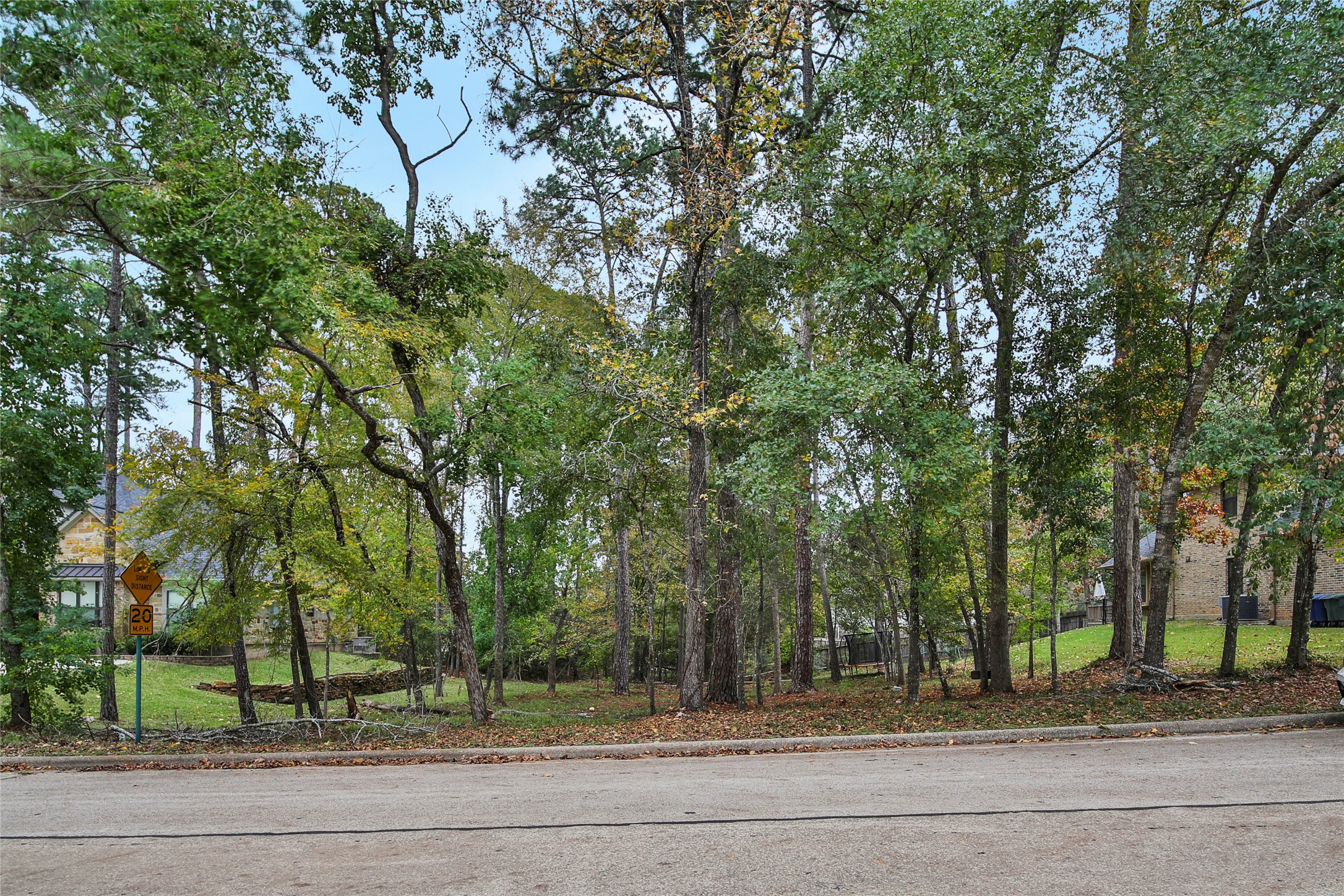 1404 River Oaks Drive Property Photo 5