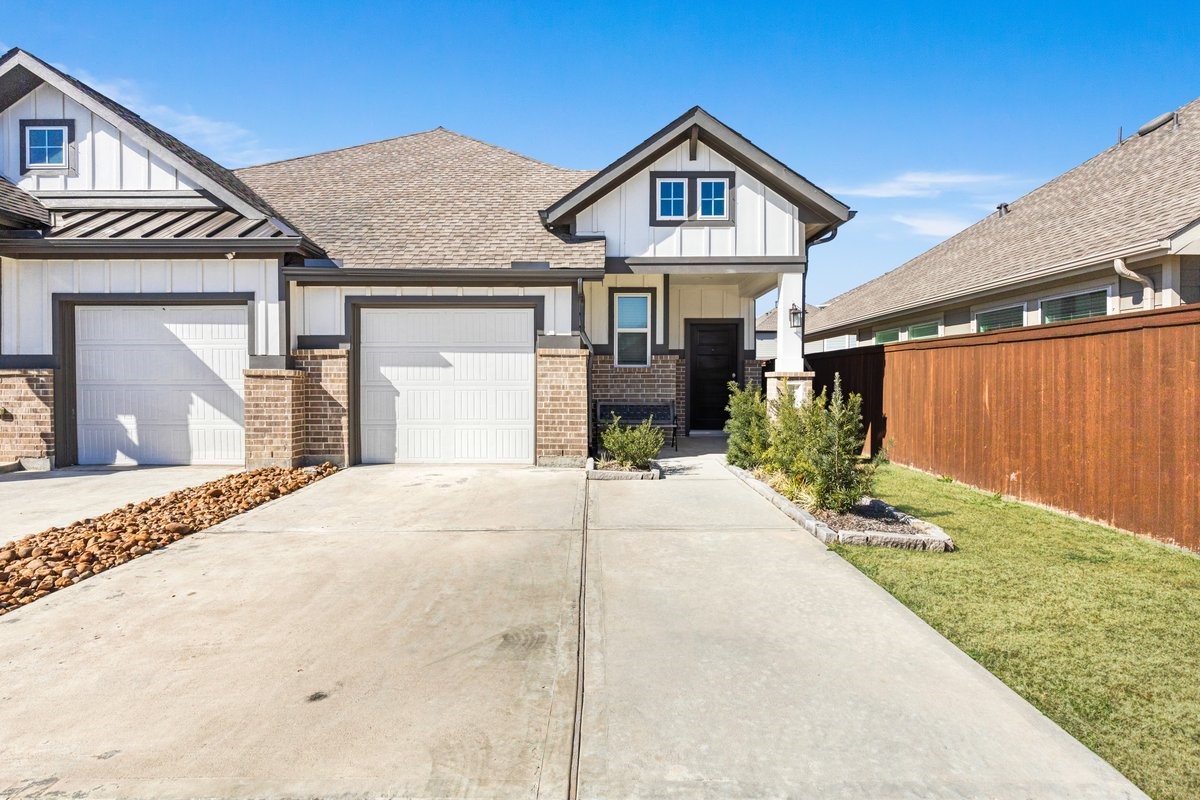 10122 Crescendo Way Property Photo 1