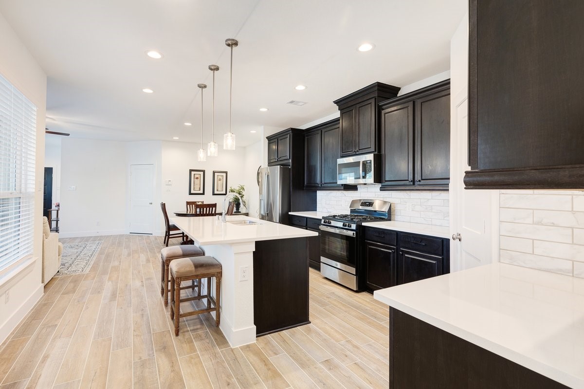10122 Crescendo Way Property Photo 8