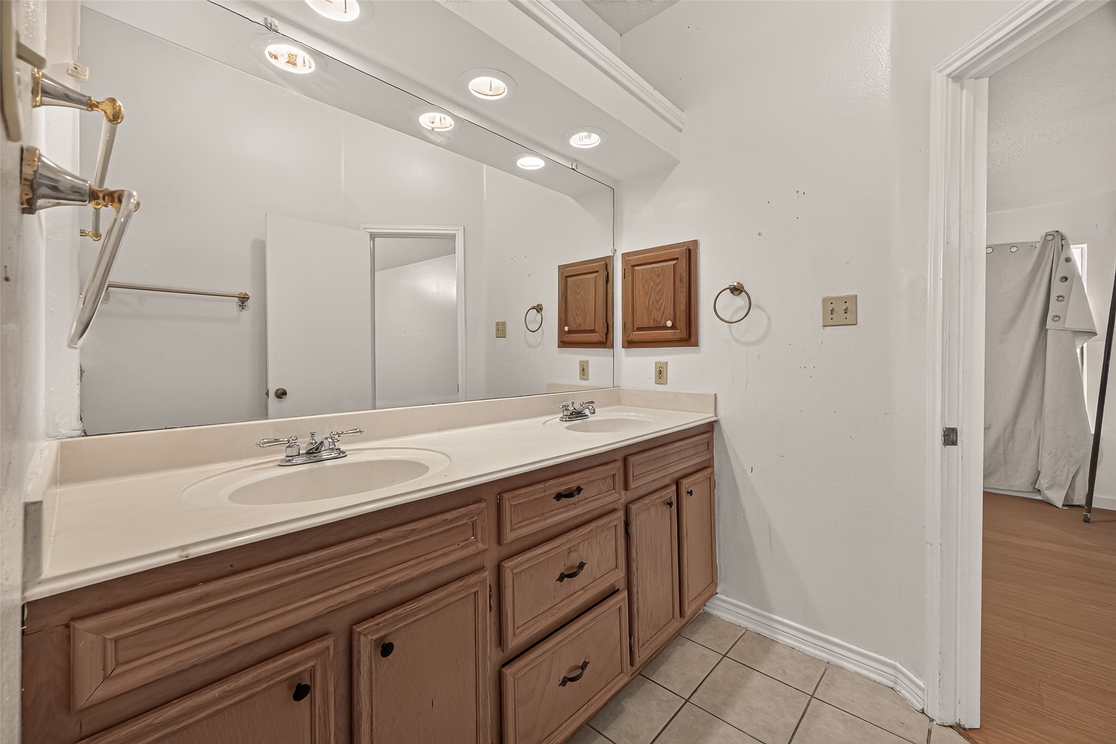 810 Derby Lane Property Photo 39