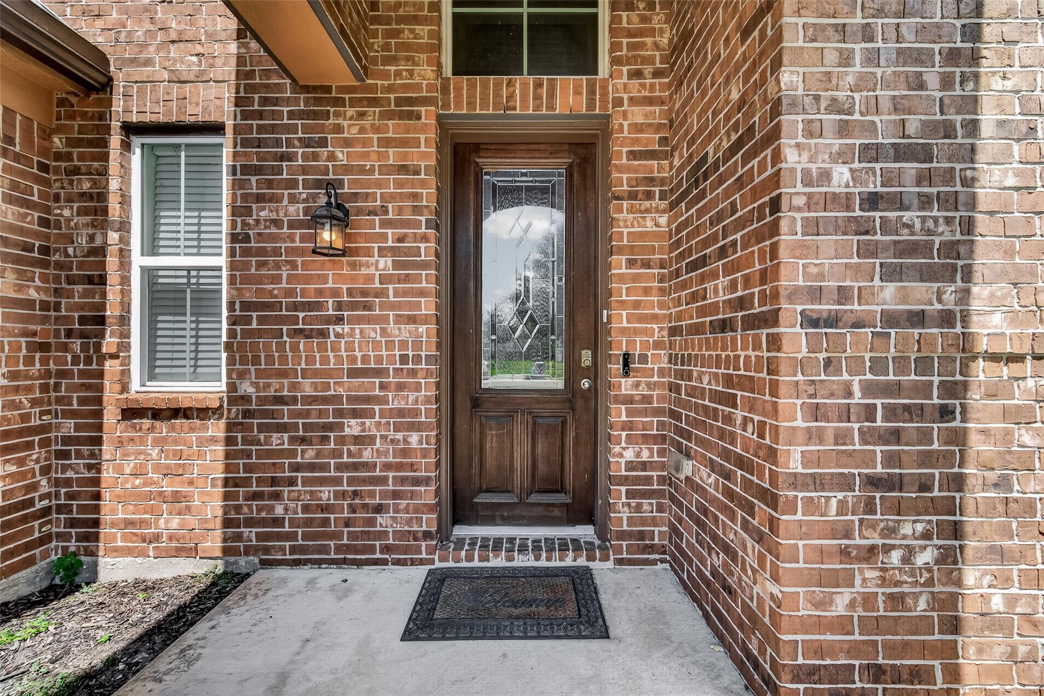 1914 Walnut Green Circle Property Photo 3