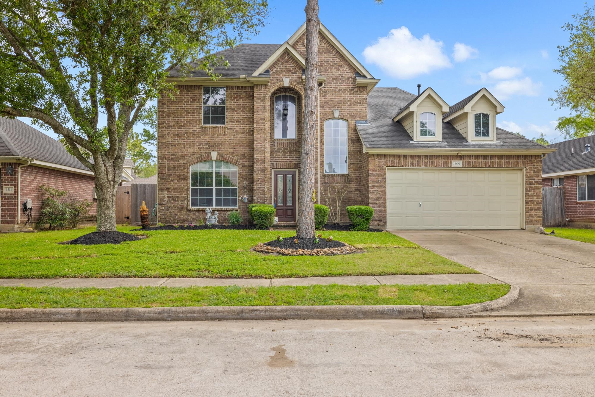 1309 Pine Forest Dr Property Photo