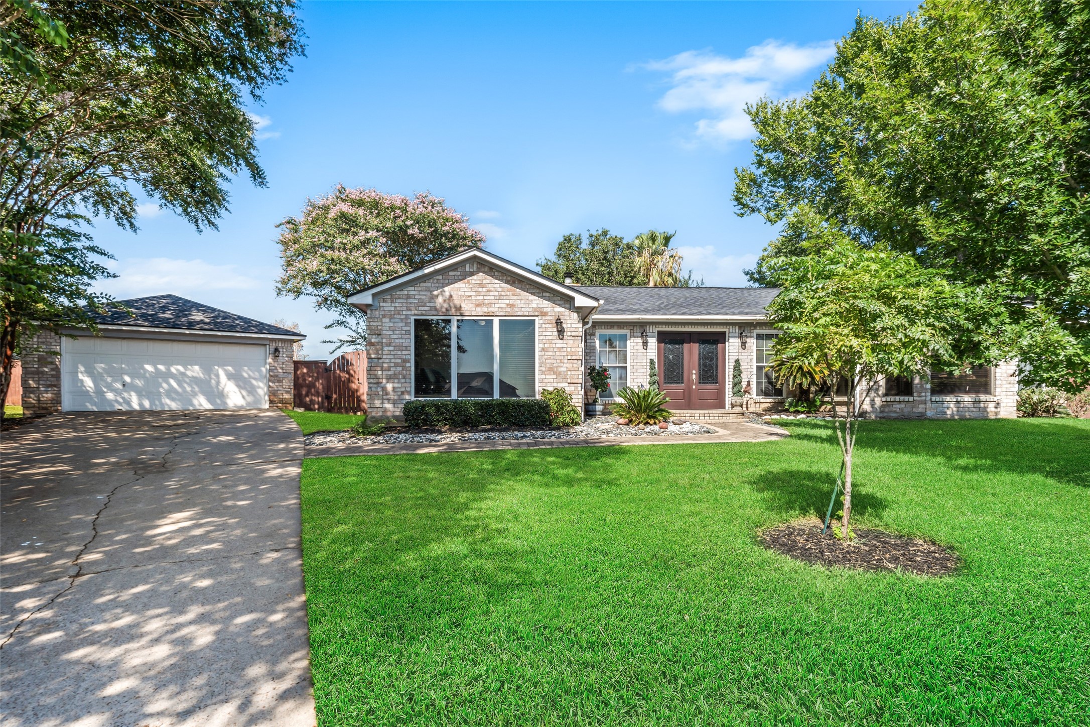 5425 Lazy Court Property Photo 1