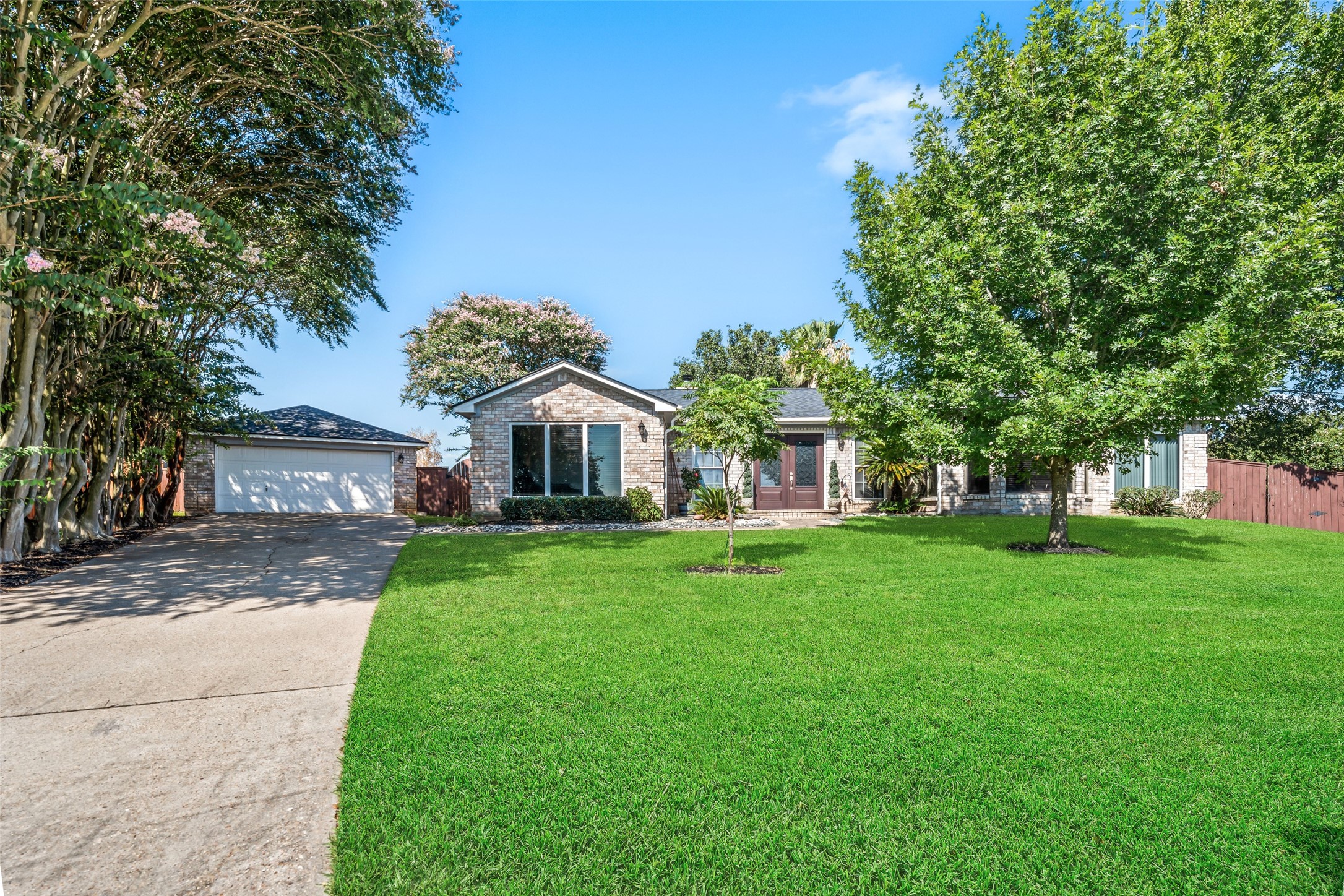 5425 Lazy Court Property Photo 1
