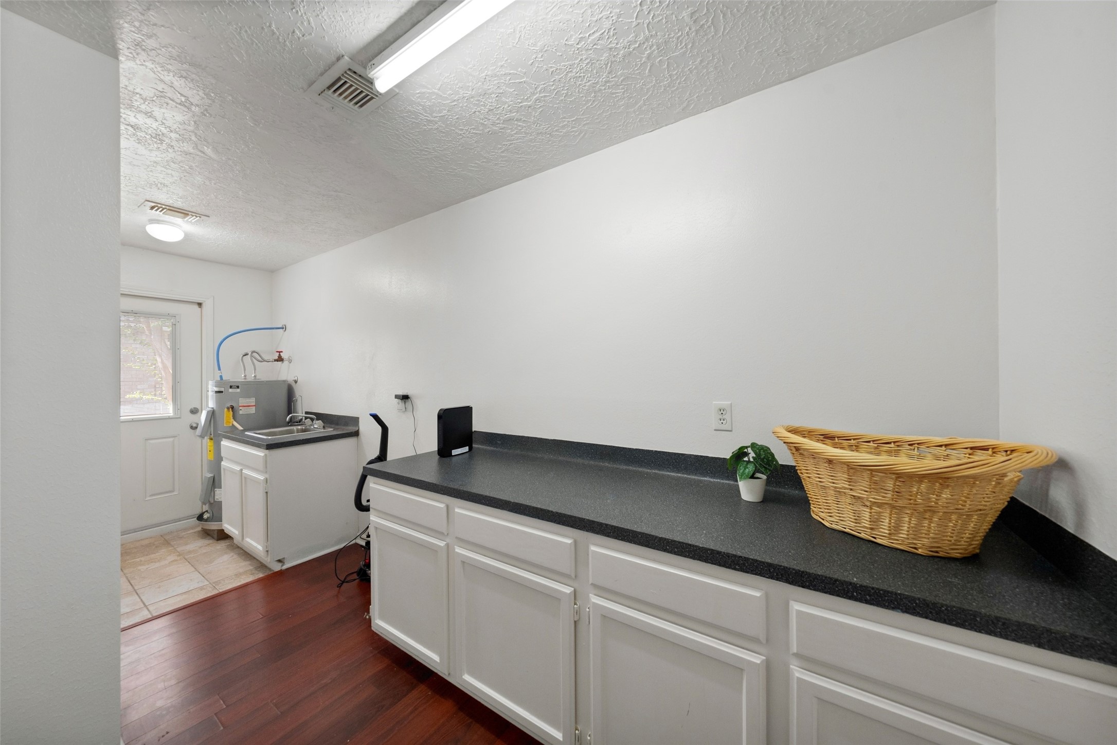 5425 Lazy Court Property Photo 18