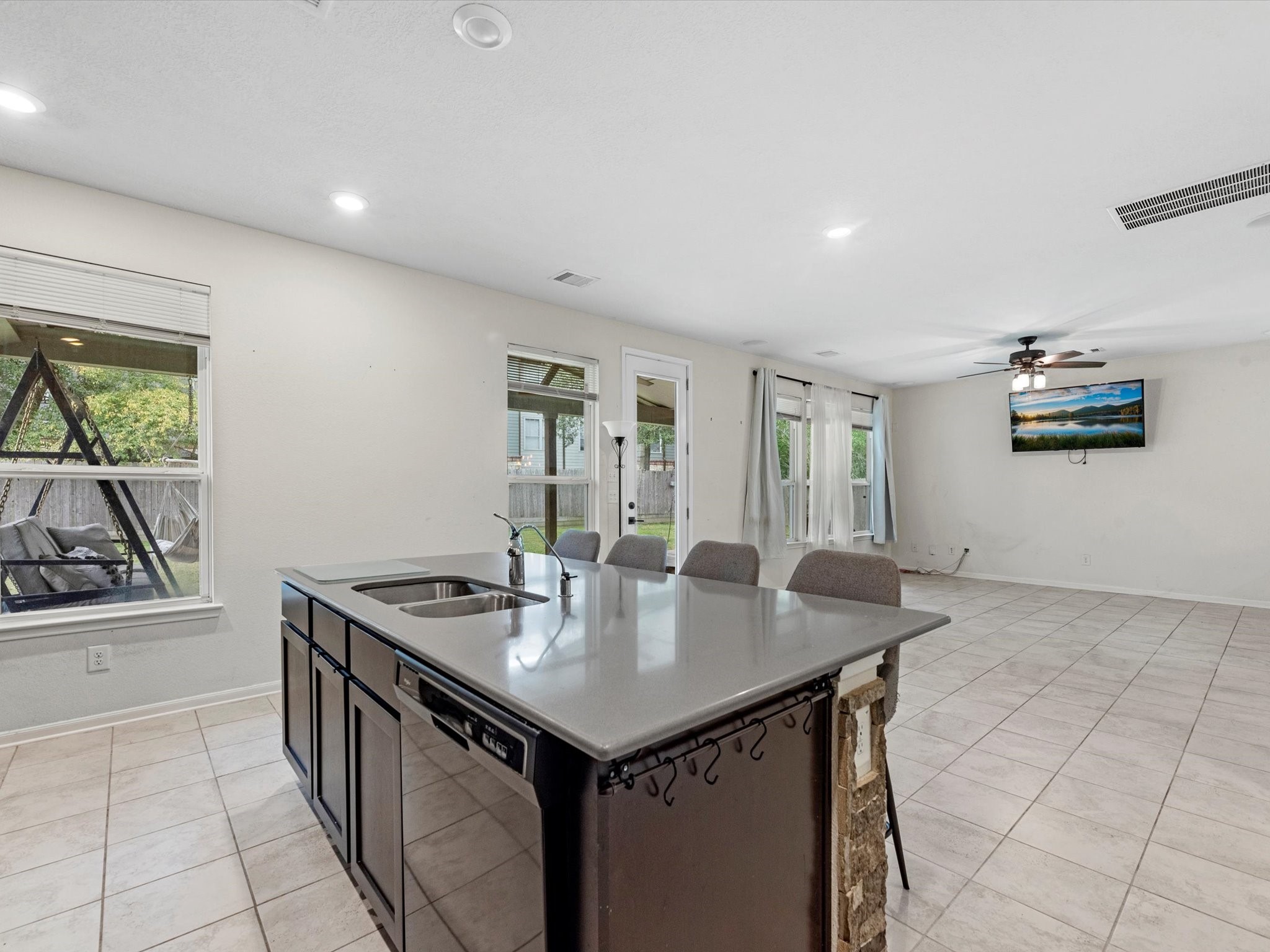 14203 Broad Cypress Court Property Photo 8