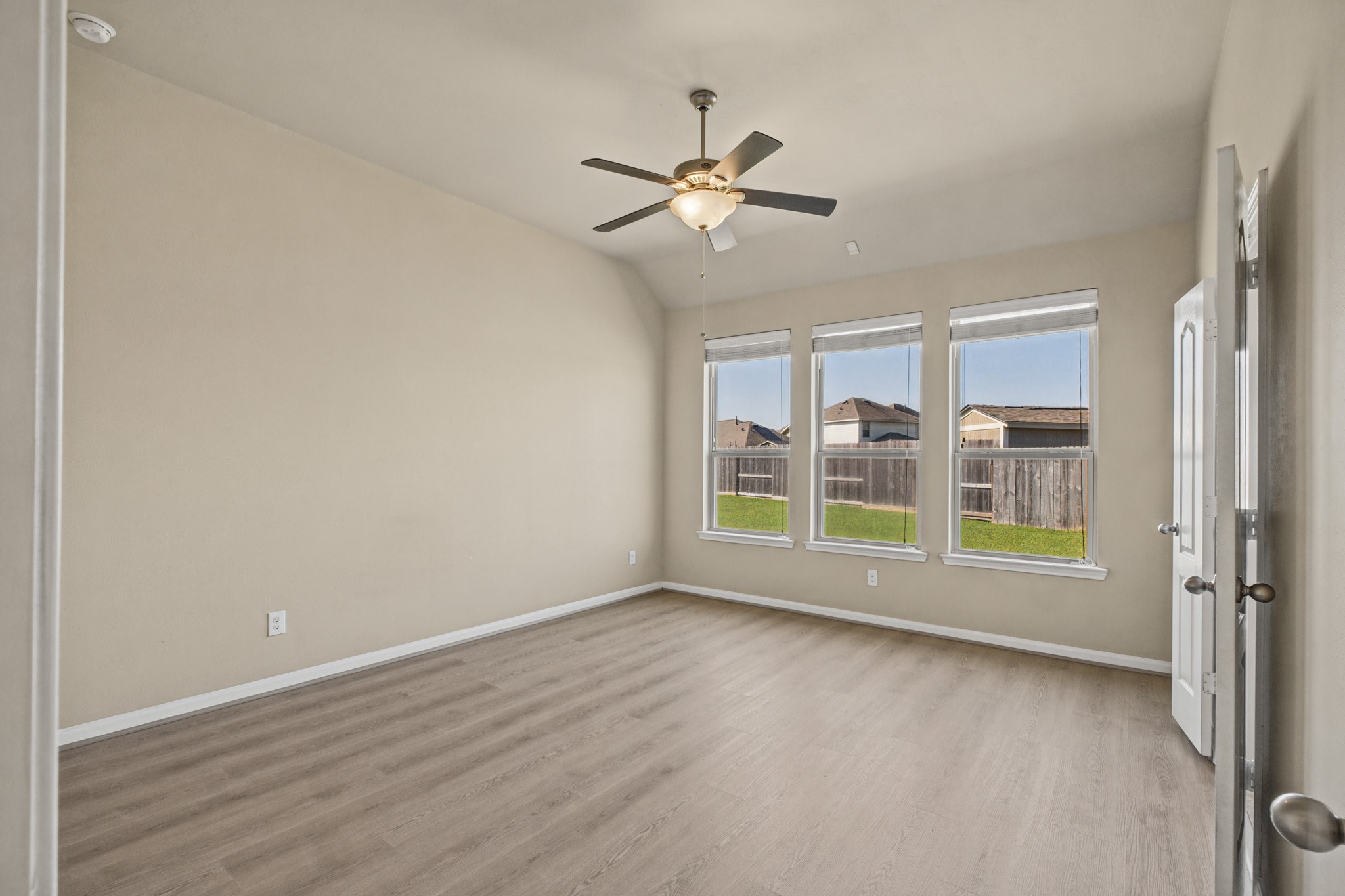 20723 Waterfall Rain Court Property Photo 24