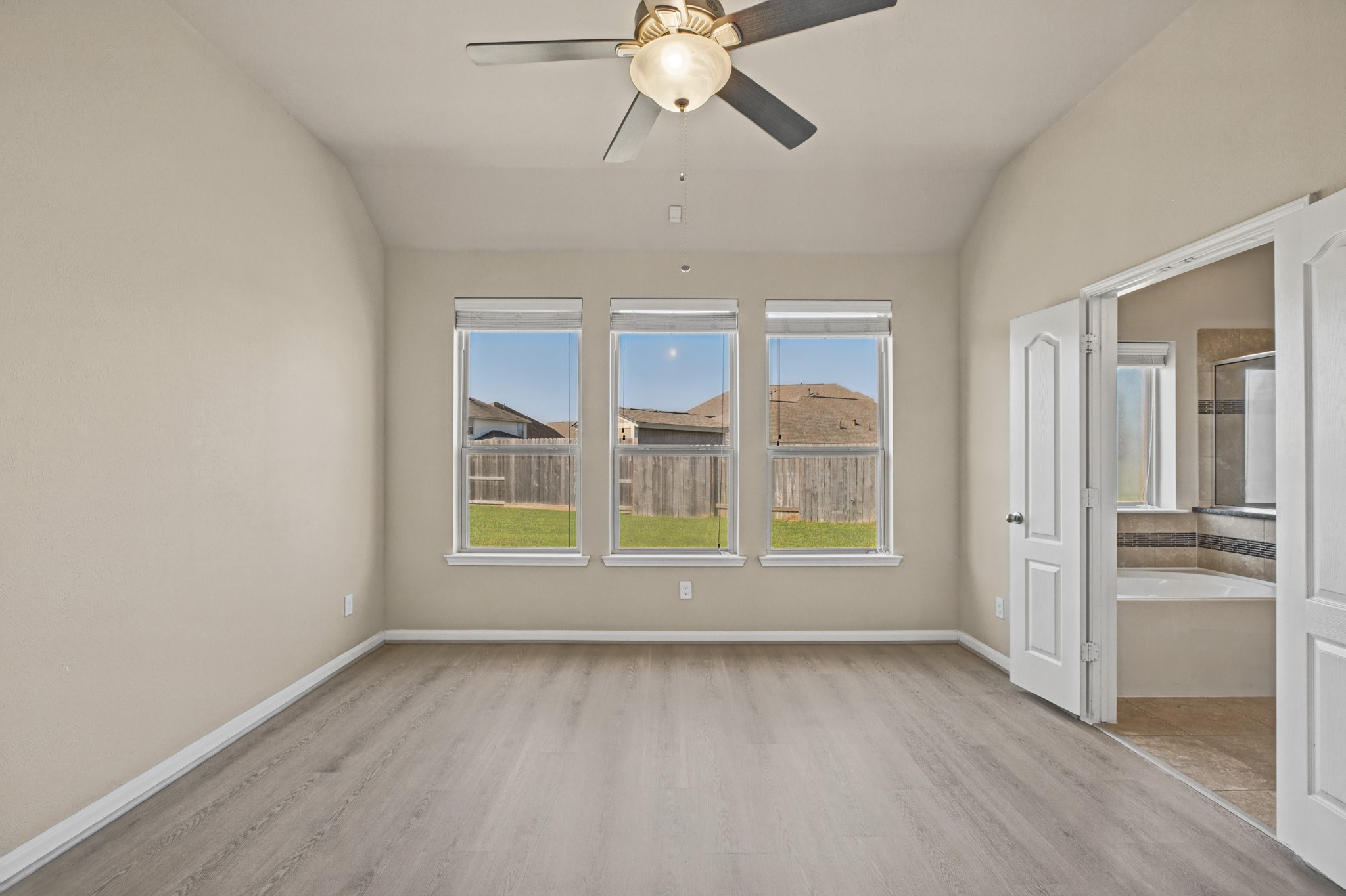 20723 Waterfall Rain Court Property Photo 25