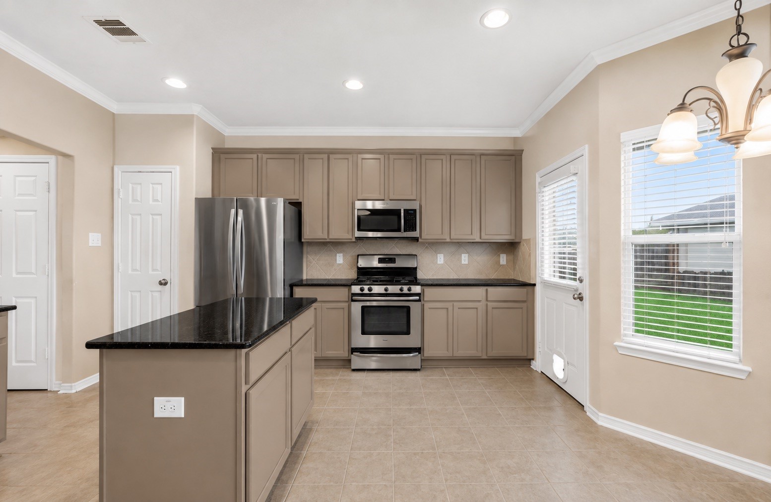 3821 Houston Lake Drive Property Photo 16