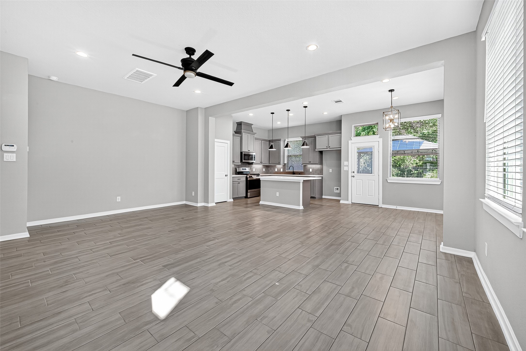 477 Long Leaf Pine Dr Property Photo 4