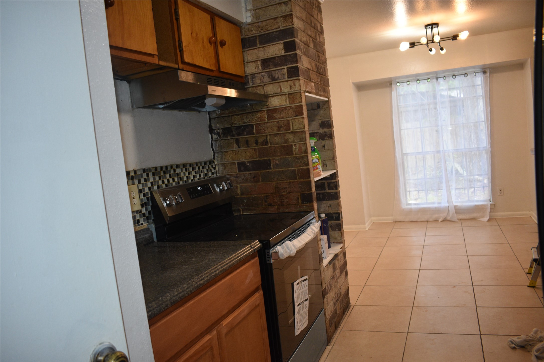 6718 Rowell Court Property Photo 4