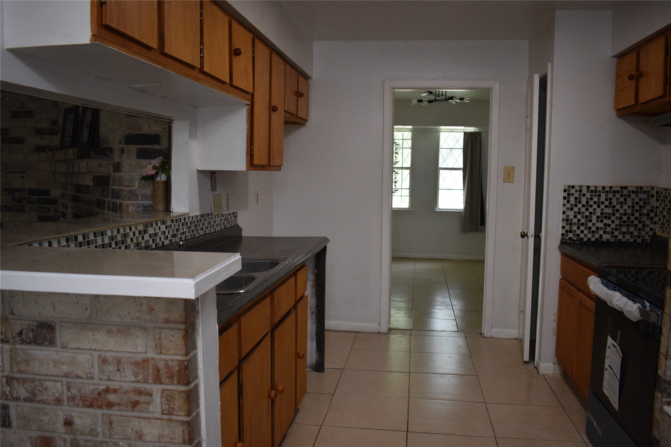 6718 Rowell Court Property Photo 15