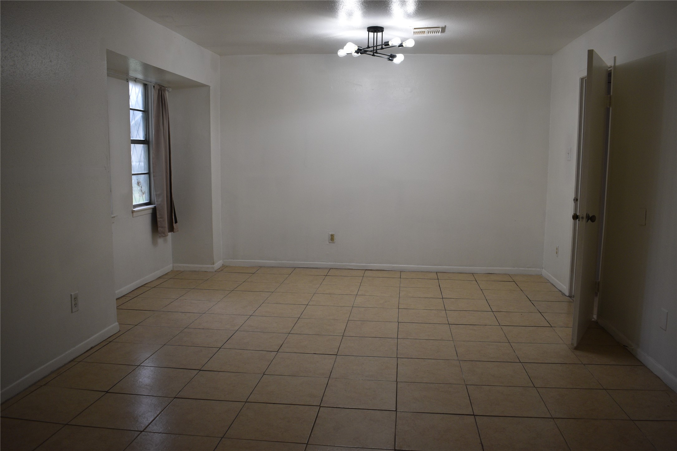 6718 Rowell Court Property Photo 18