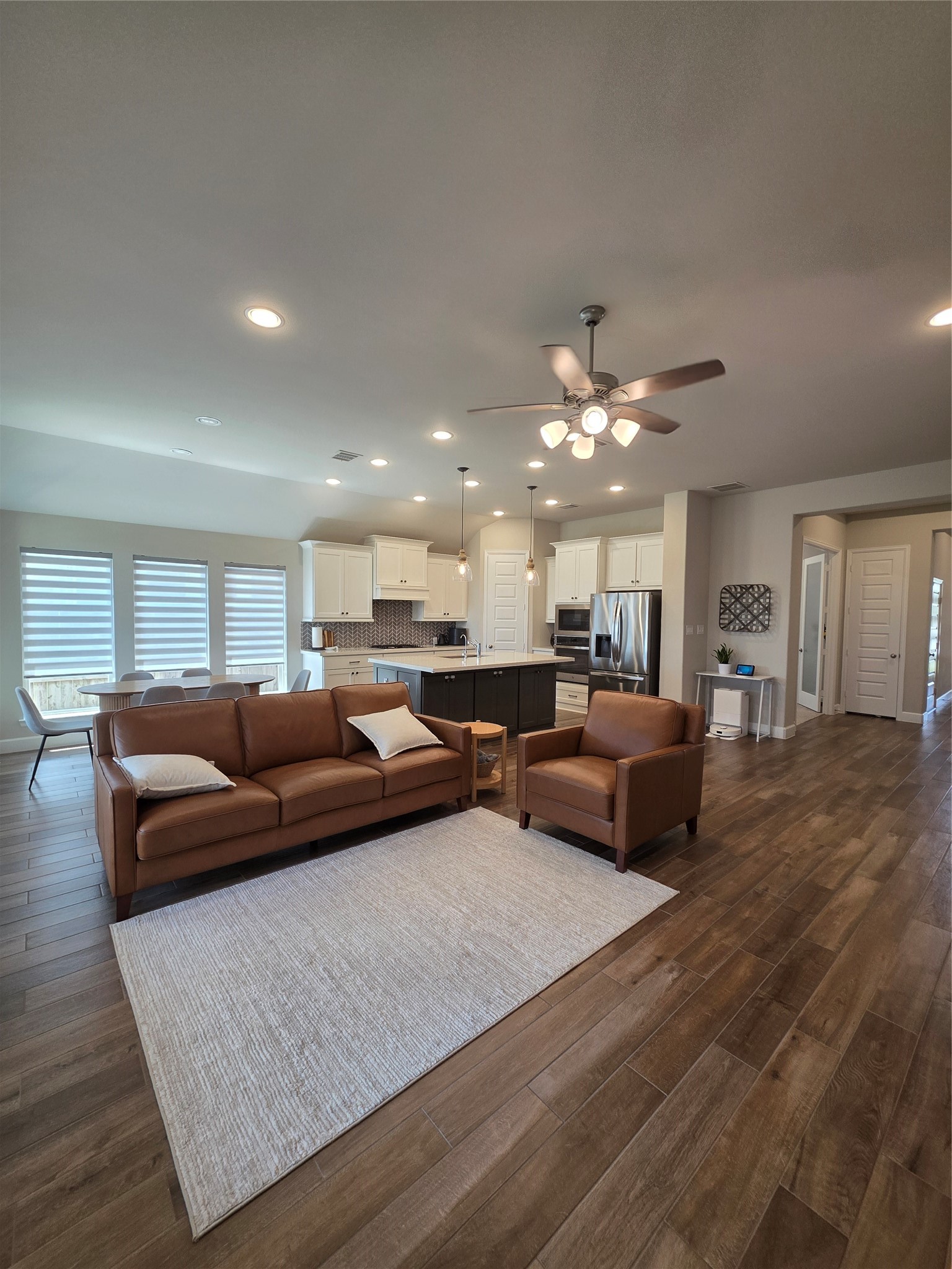 29439 Pearwood Drive Property Photo 3