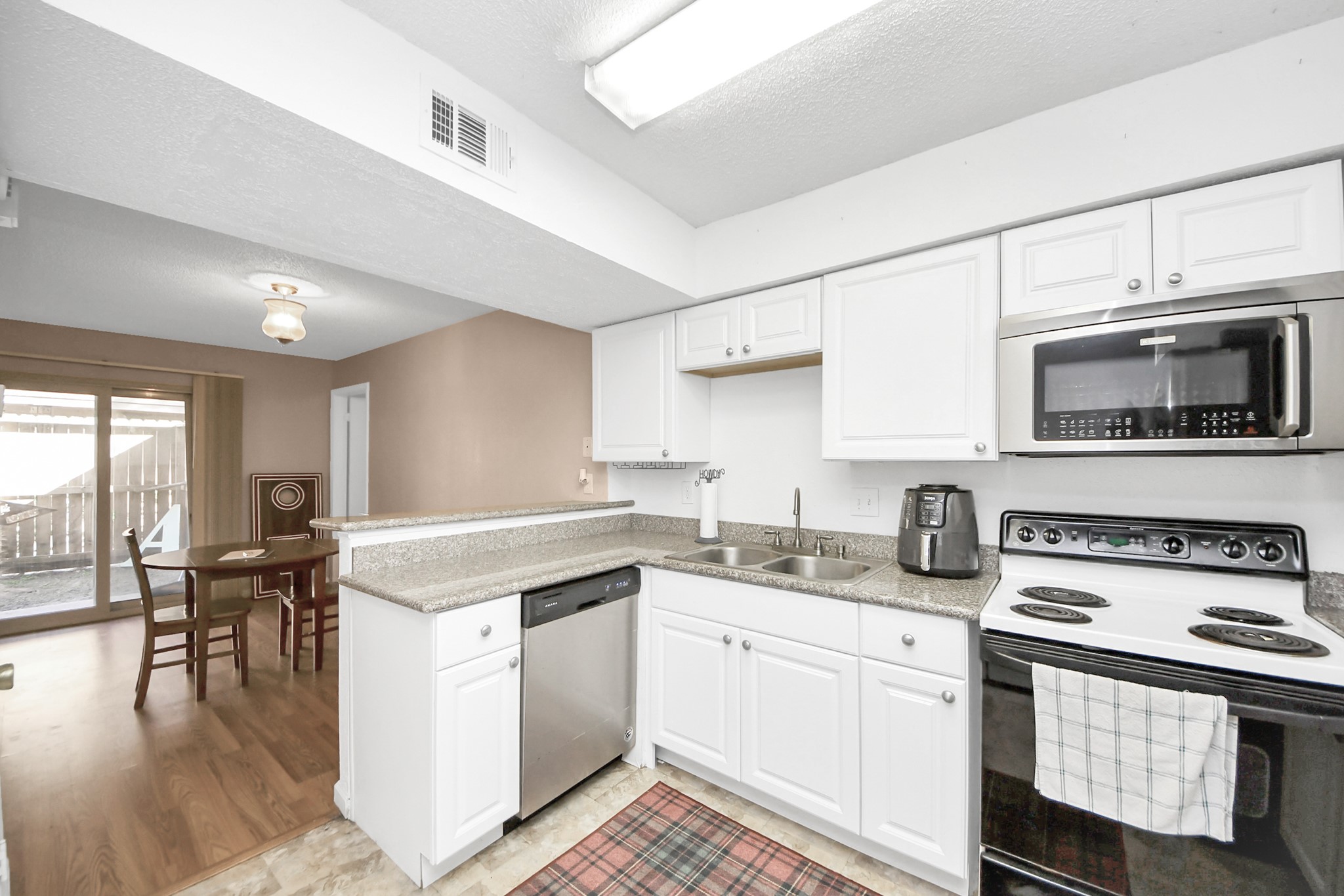 10555 Turtlewood Court 1510 Property Photo 10