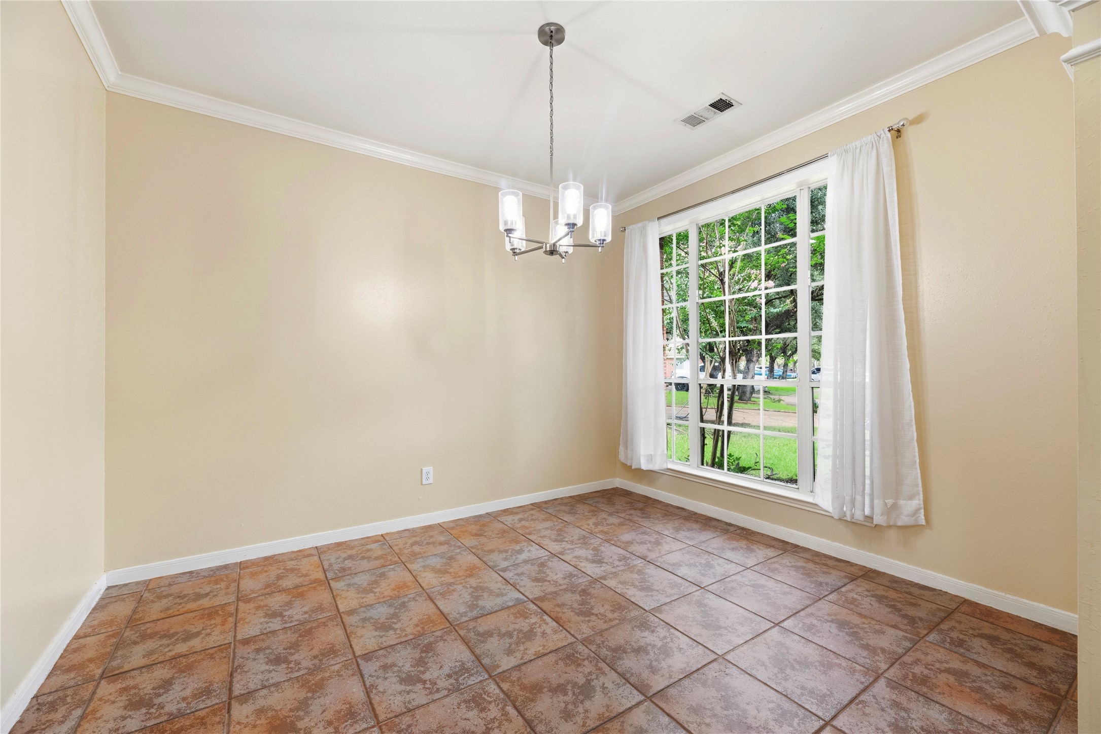 17539 Aspen Ridge Court Property Photo 9