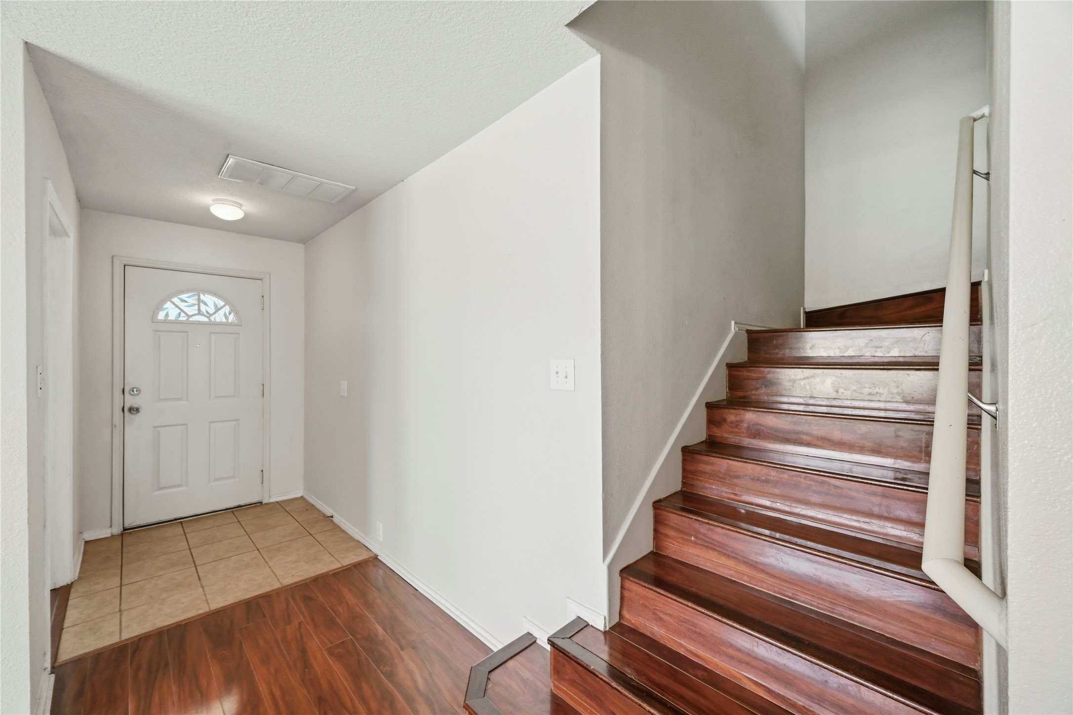 14954 Sugar Sands Drive Property Photo 4