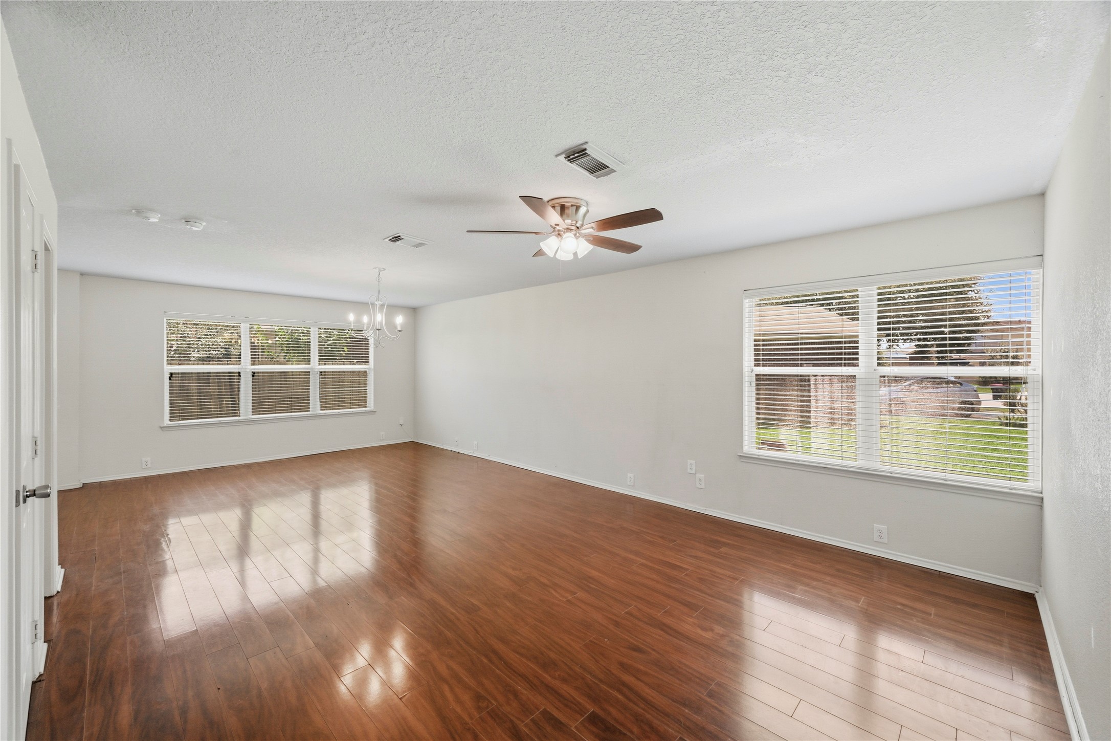 14954 Sugar Sands Drive Property Photo 8