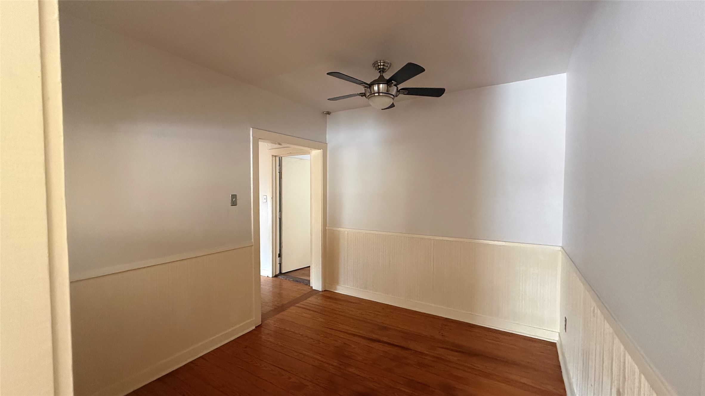 2010 Taft Street 04 Property Photo 5