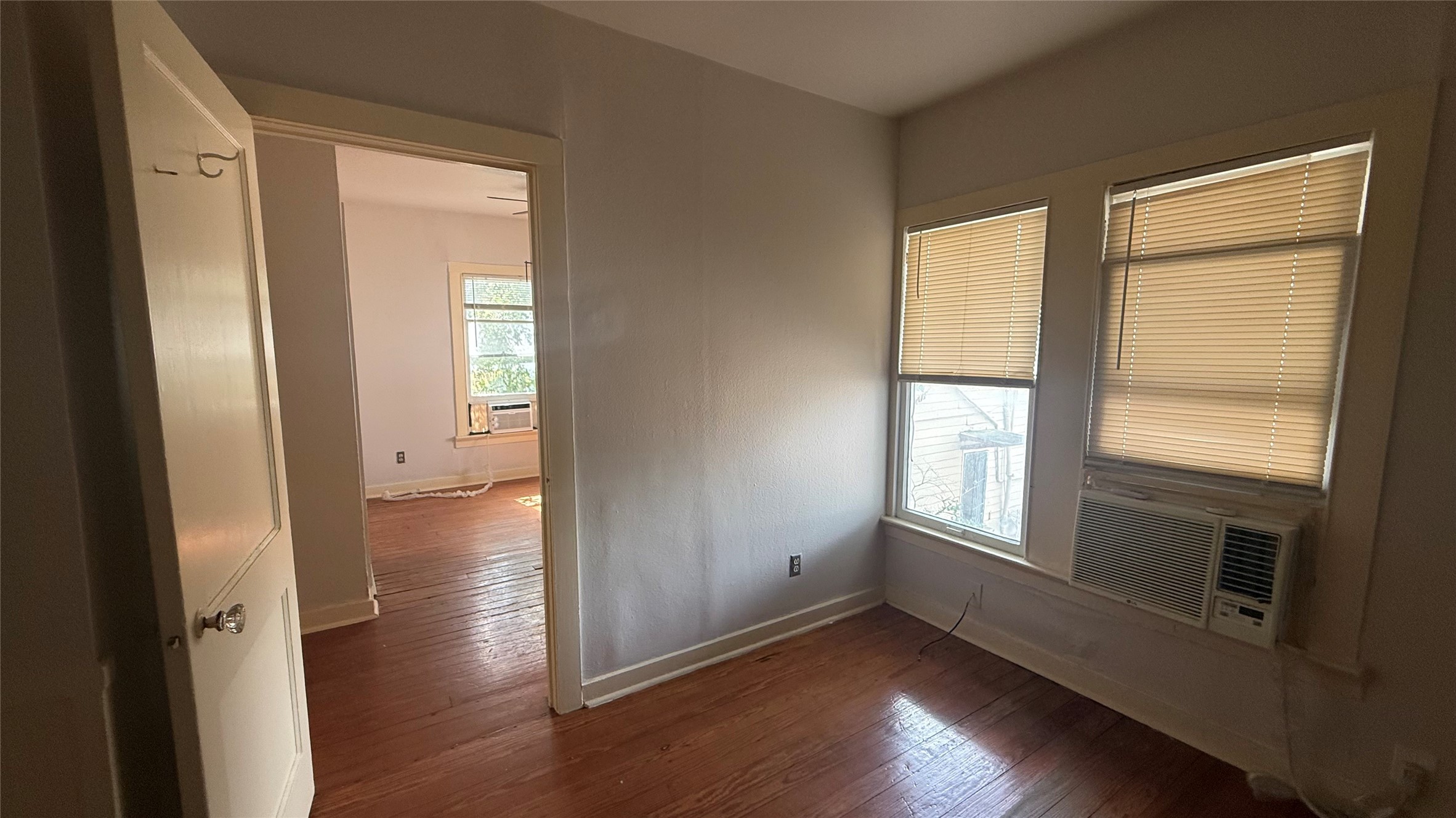 2010 Taft Street 04 Property Photo 6