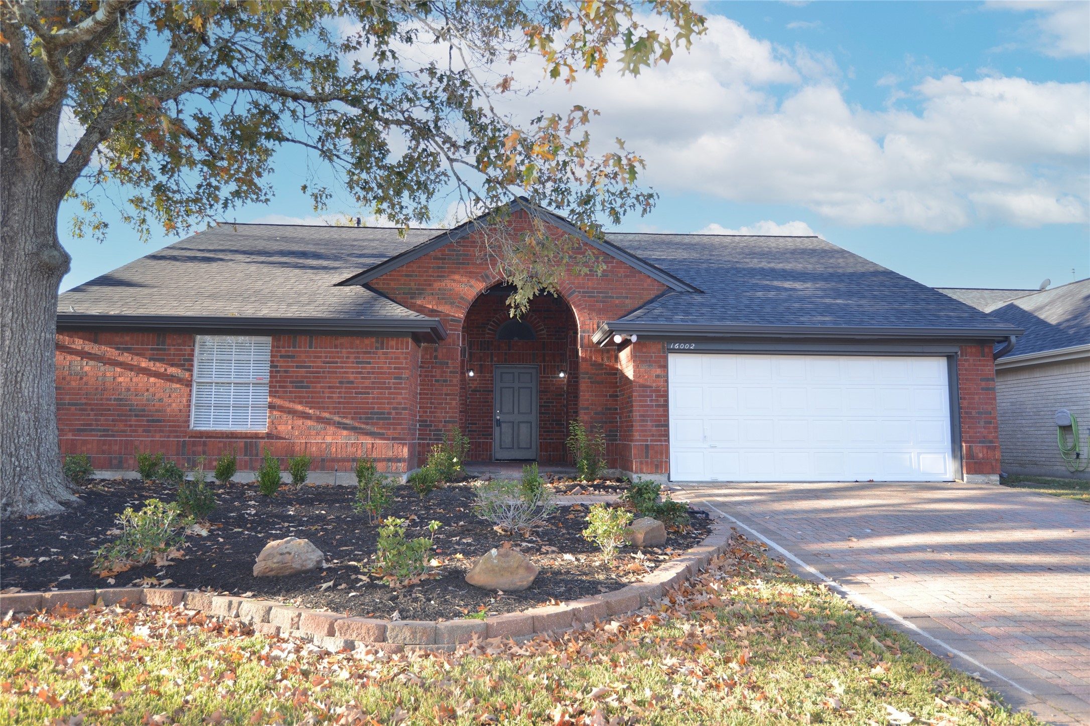 4634 Stonemede Drive Property Photo