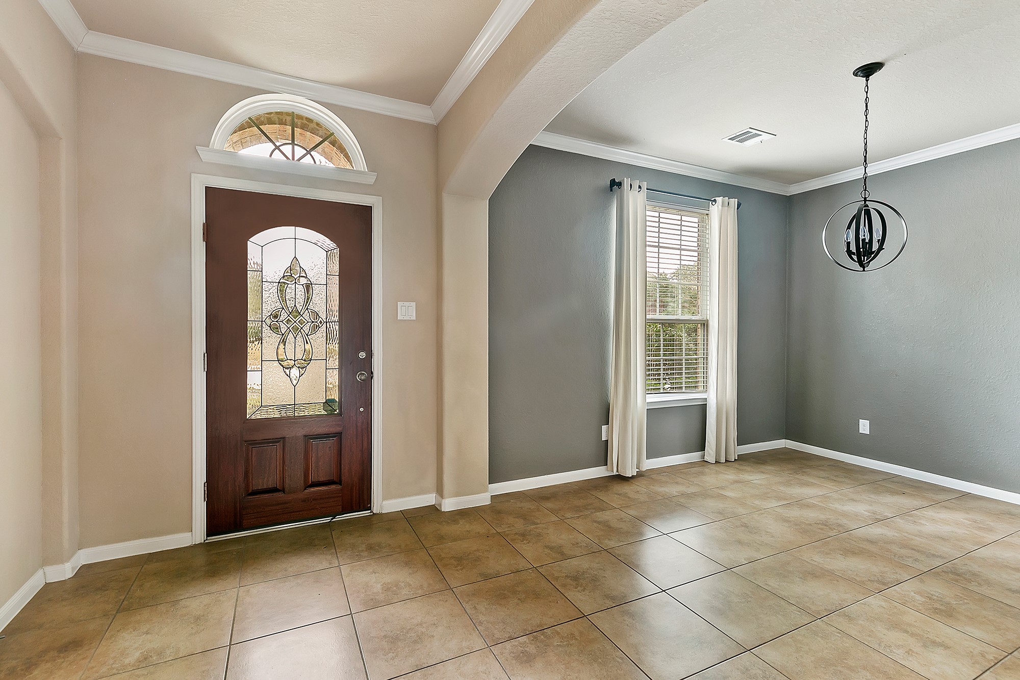 26315 Cedar Pine Drive Property Photo 8