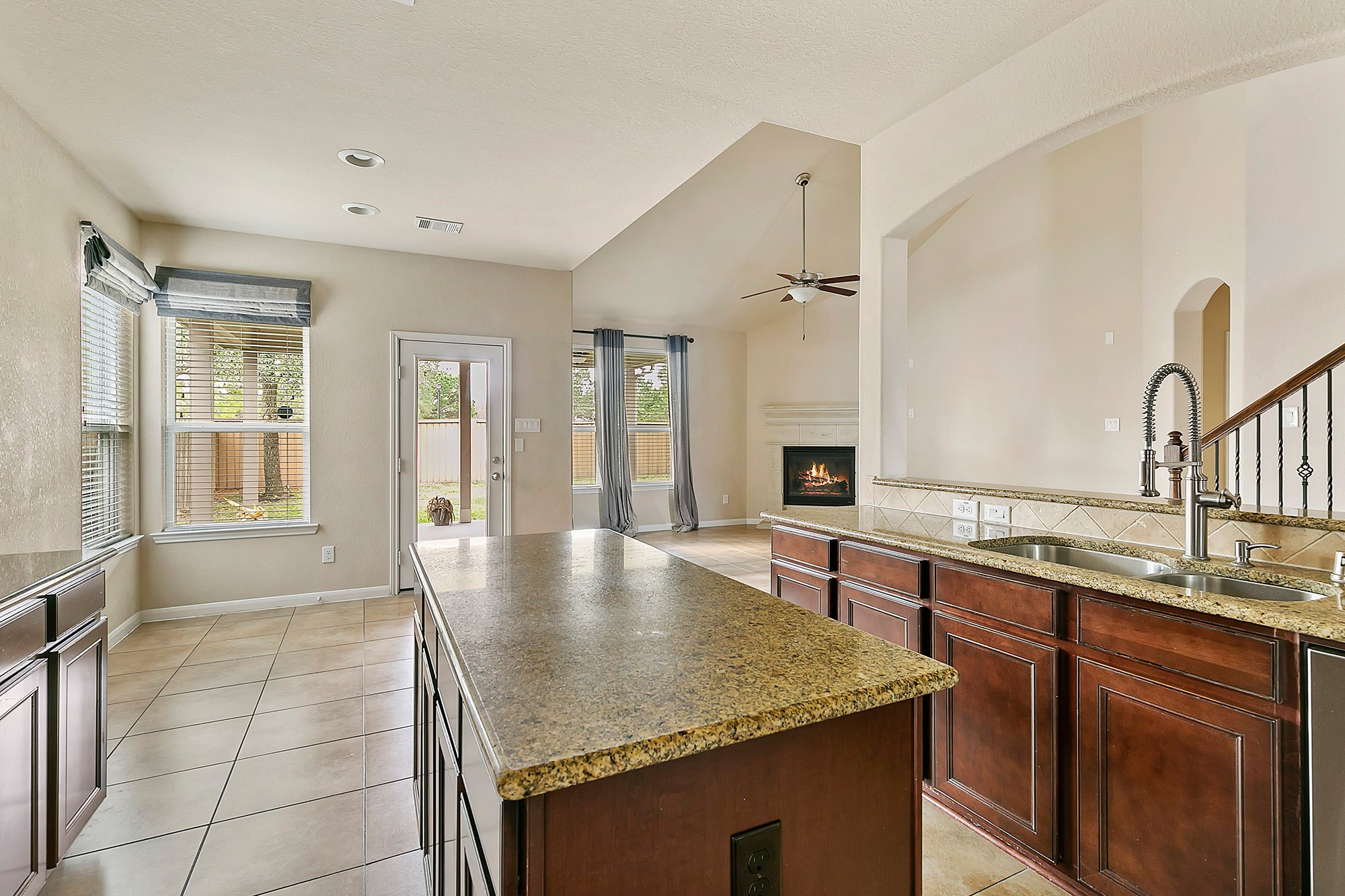 26315 Cedar Pine Drive Property Photo 11