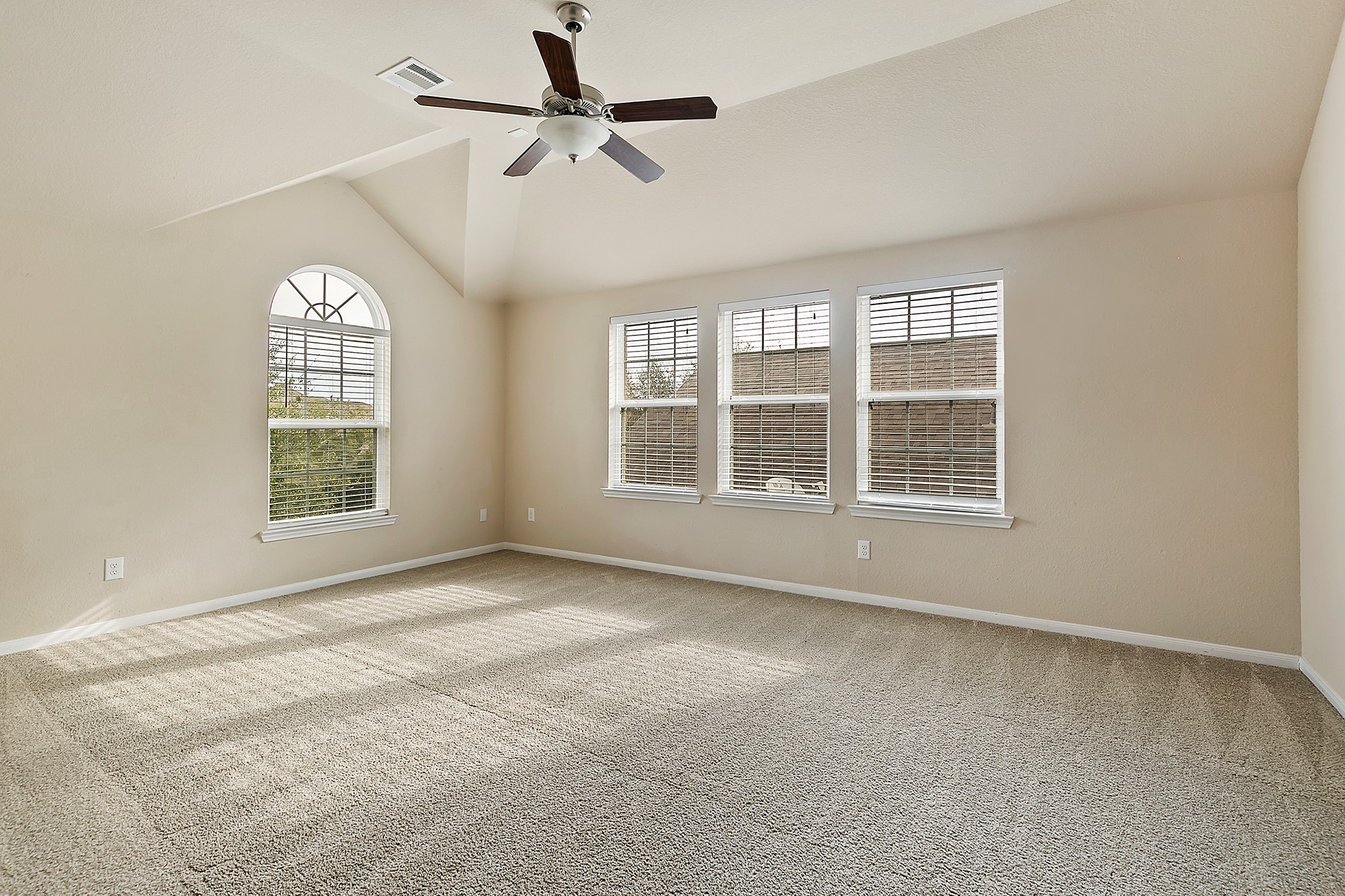26315 Cedar Pine Drive Property Photo 22