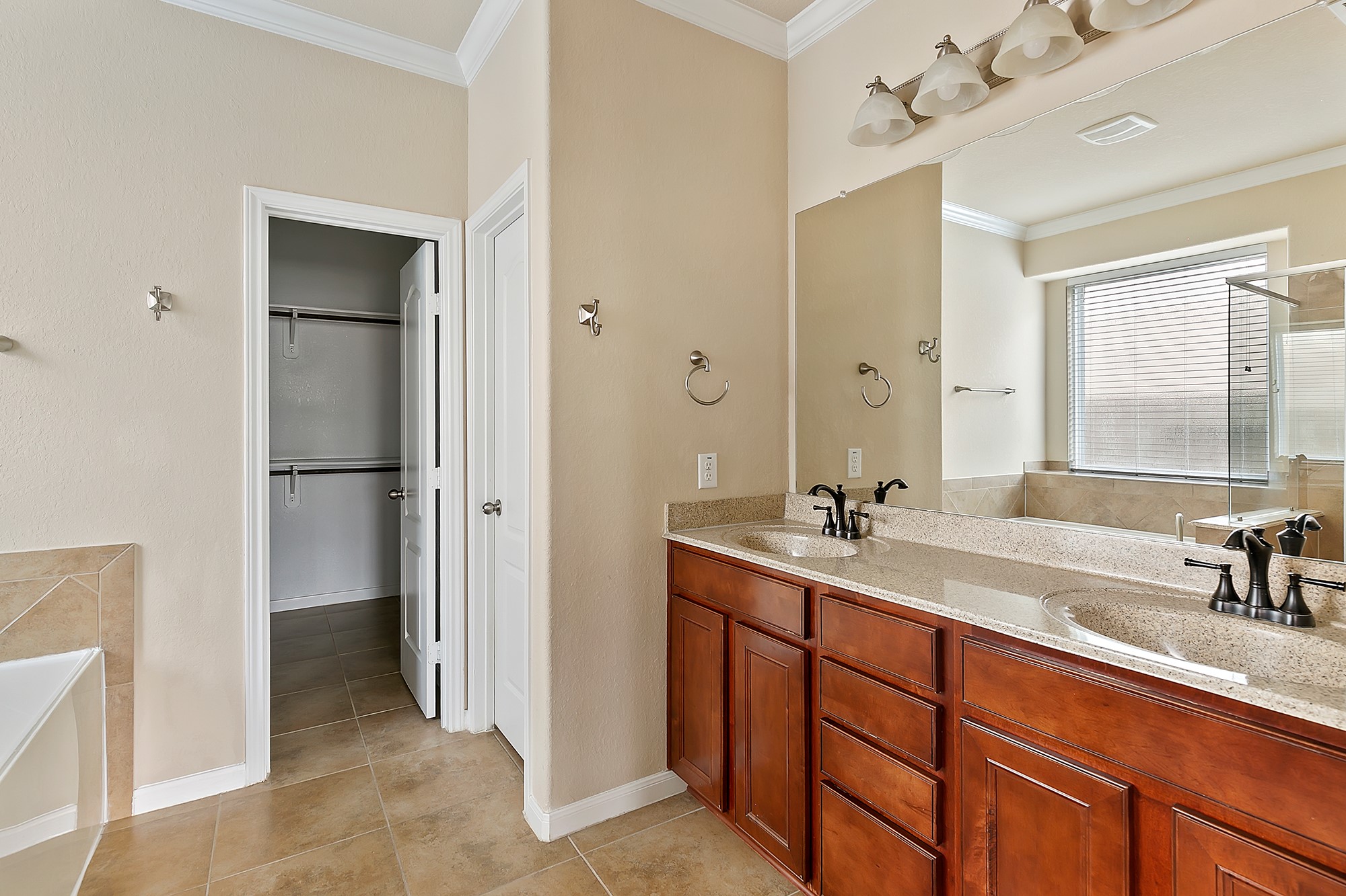 26315 Cedar Pine Drive Property Photo 25