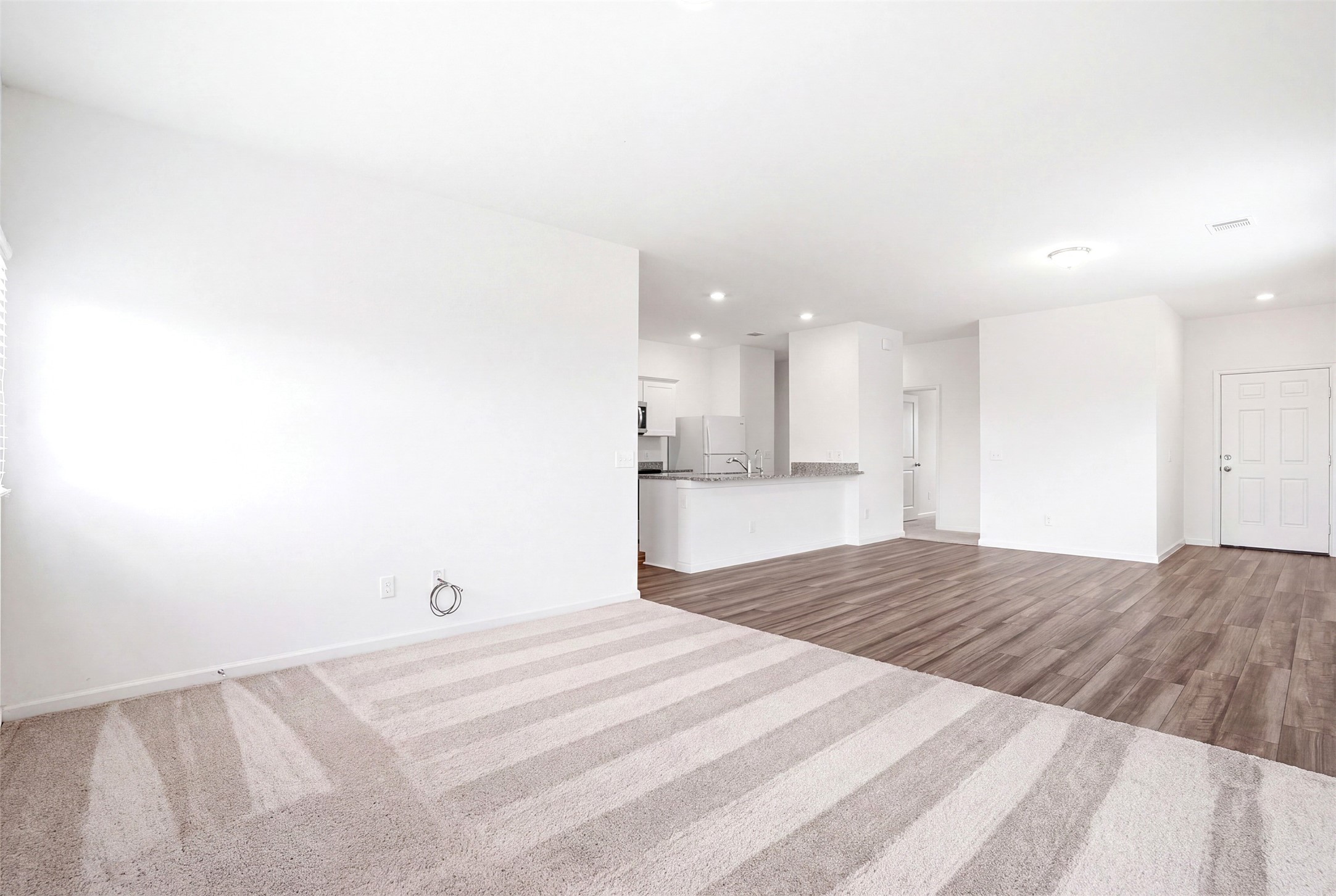 1028 Long Bay Court Property Photo 12
