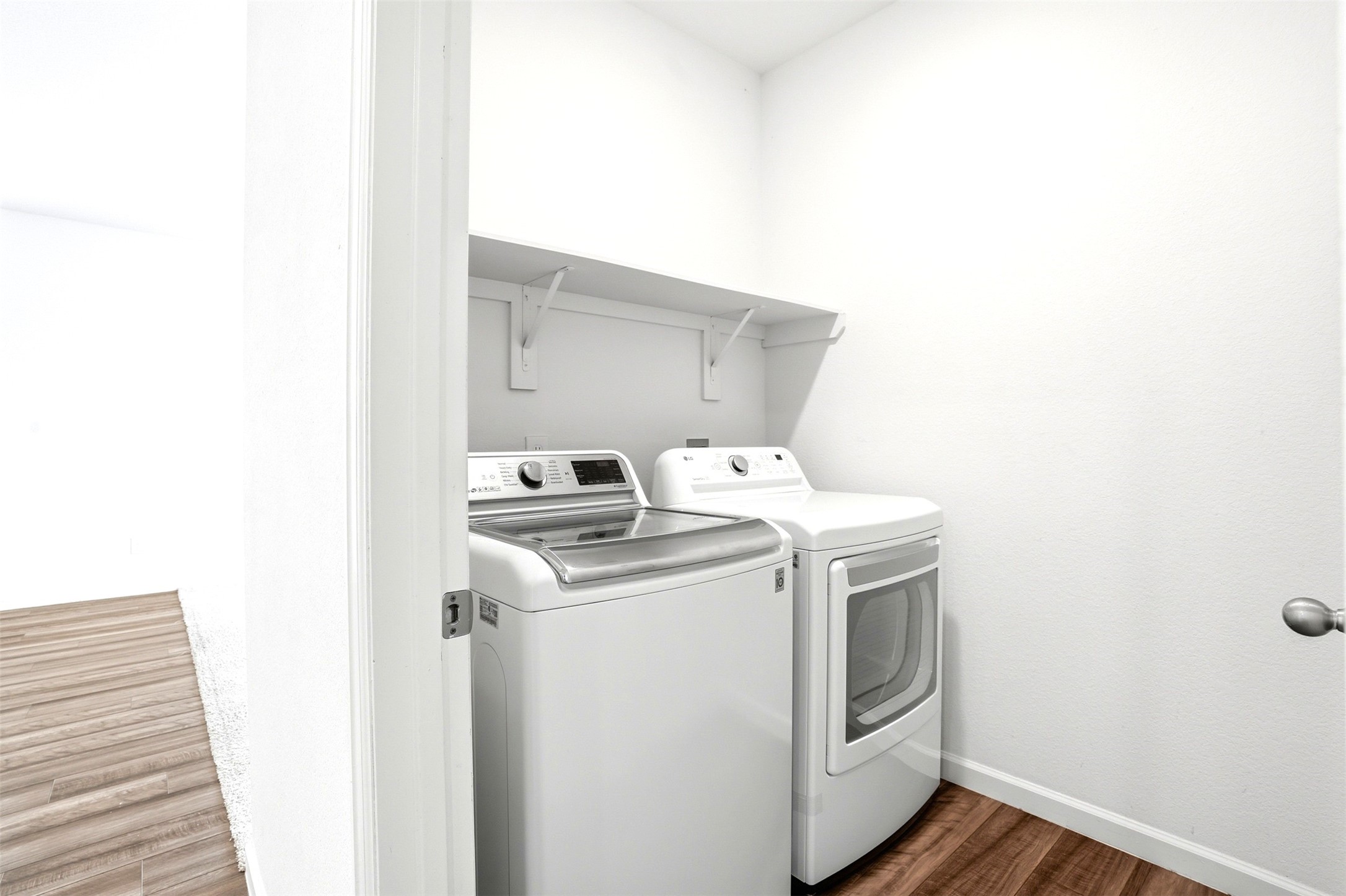 1028 Long Bay Court Property Photo 17