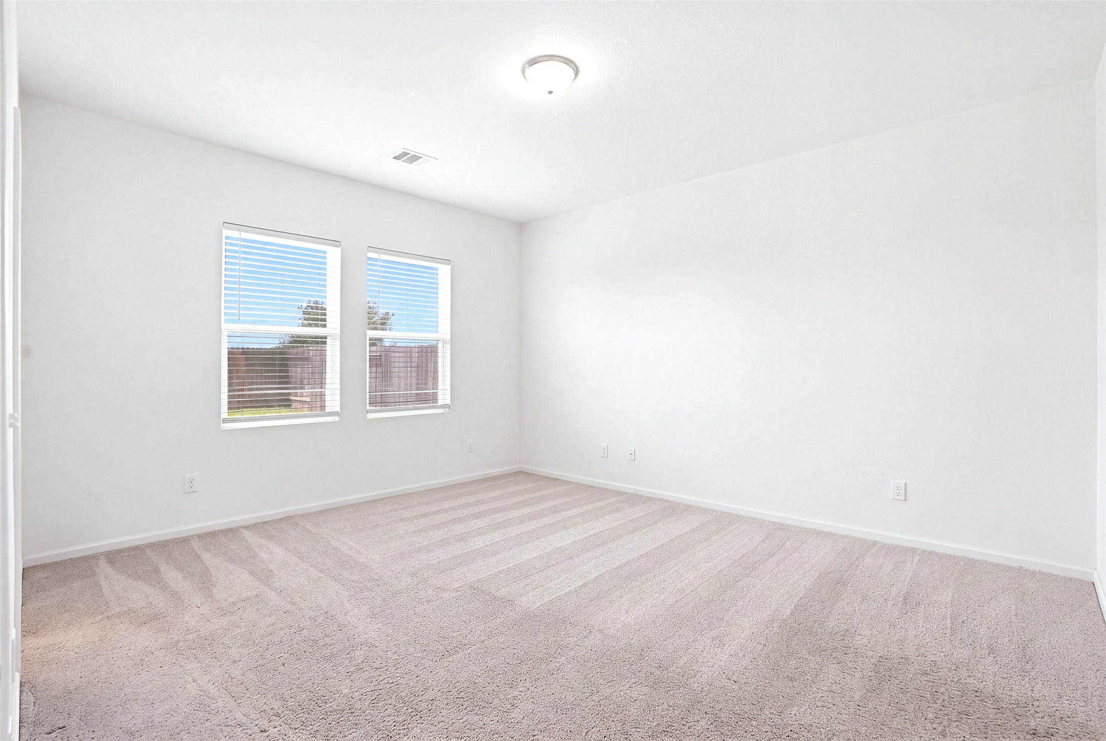 1028 Long Bay Court Property Photo 19