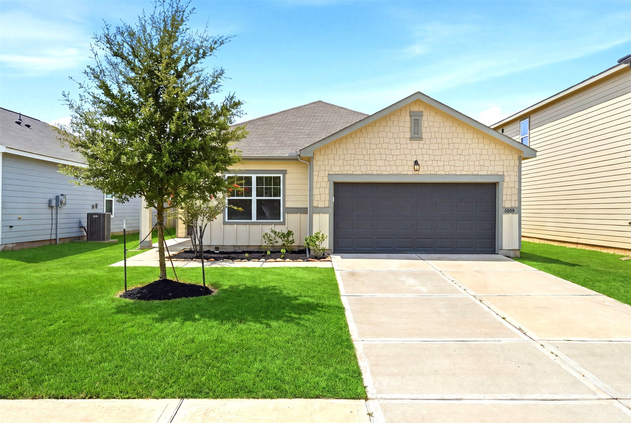 1028 Long Bay Court Property Photo 26