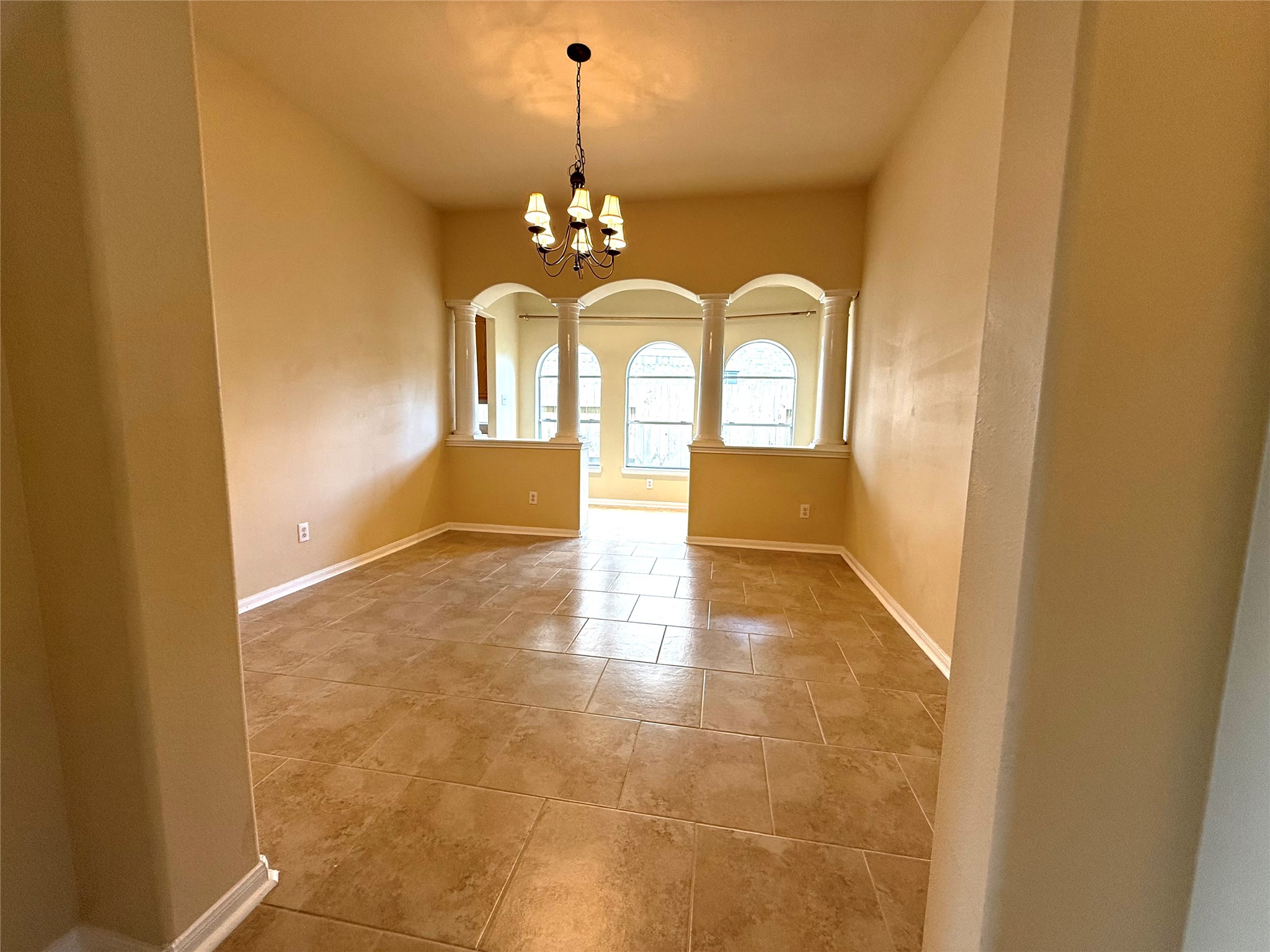 3221 River Birch Drive Property Photo 3