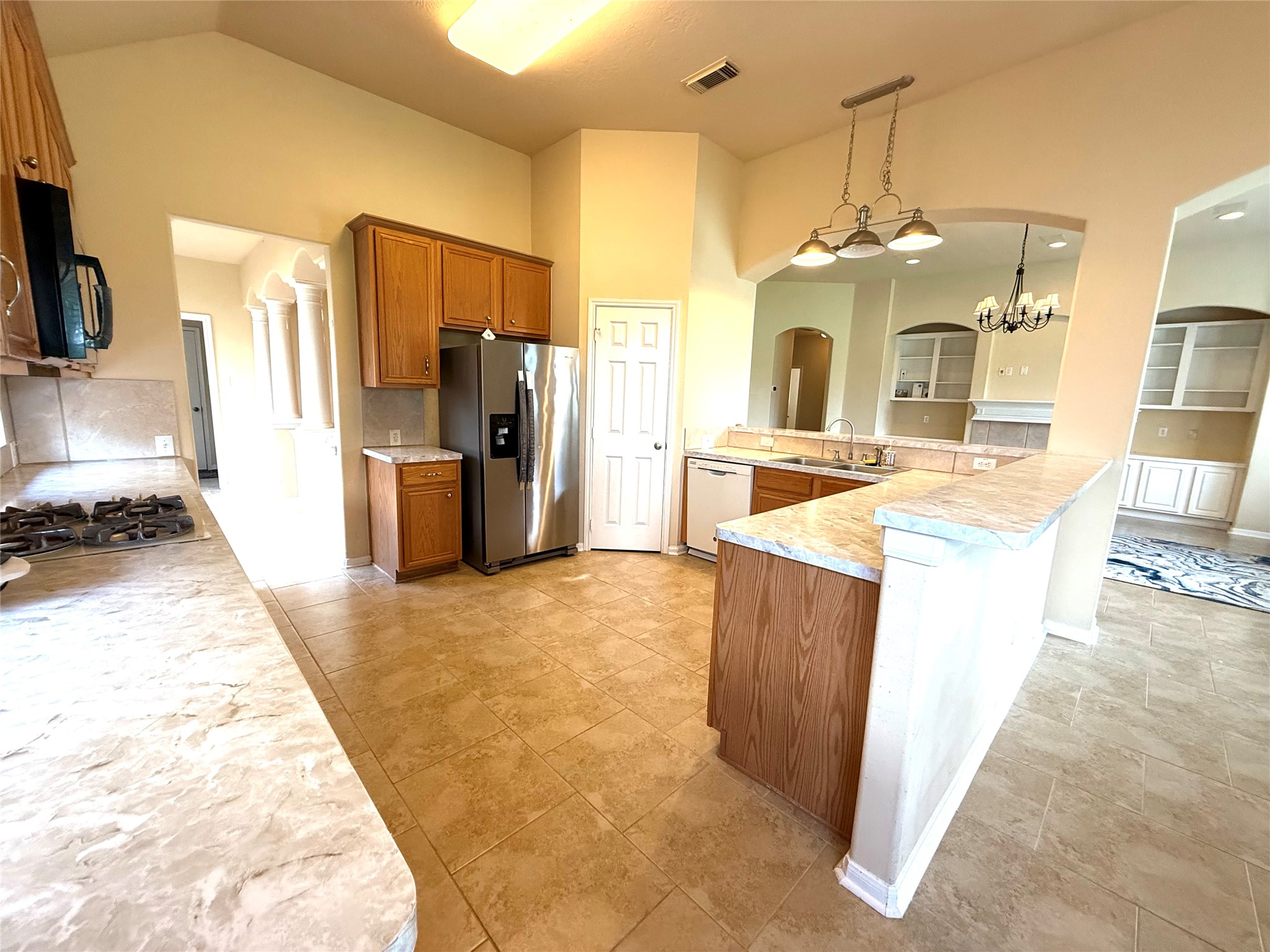 3221 River Birch Drive Property Photo 8