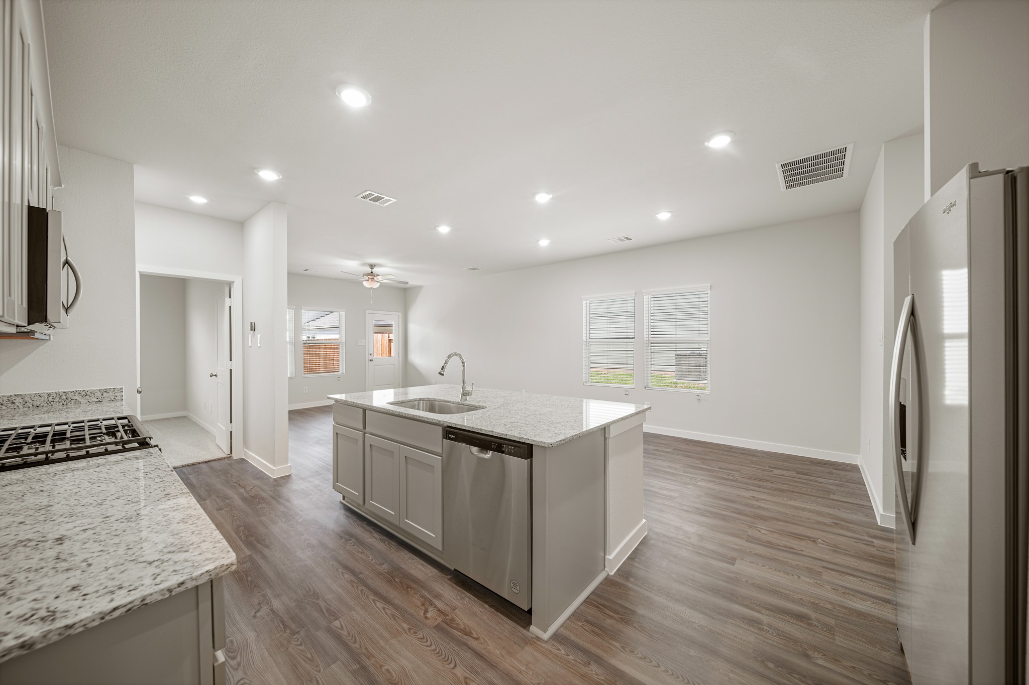 32911 Silver Meadow Way Property Photo 5