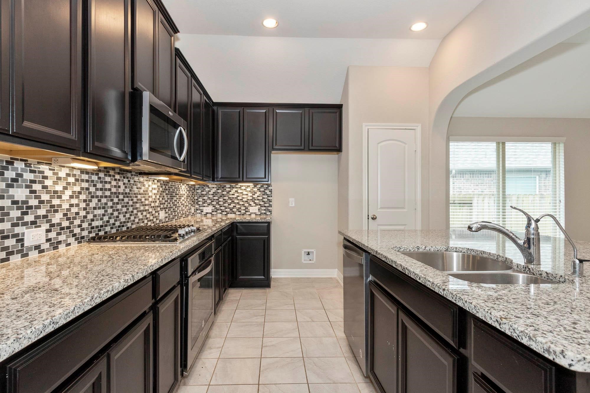 9735 Stratton Ridge Drive Property Photo 12
