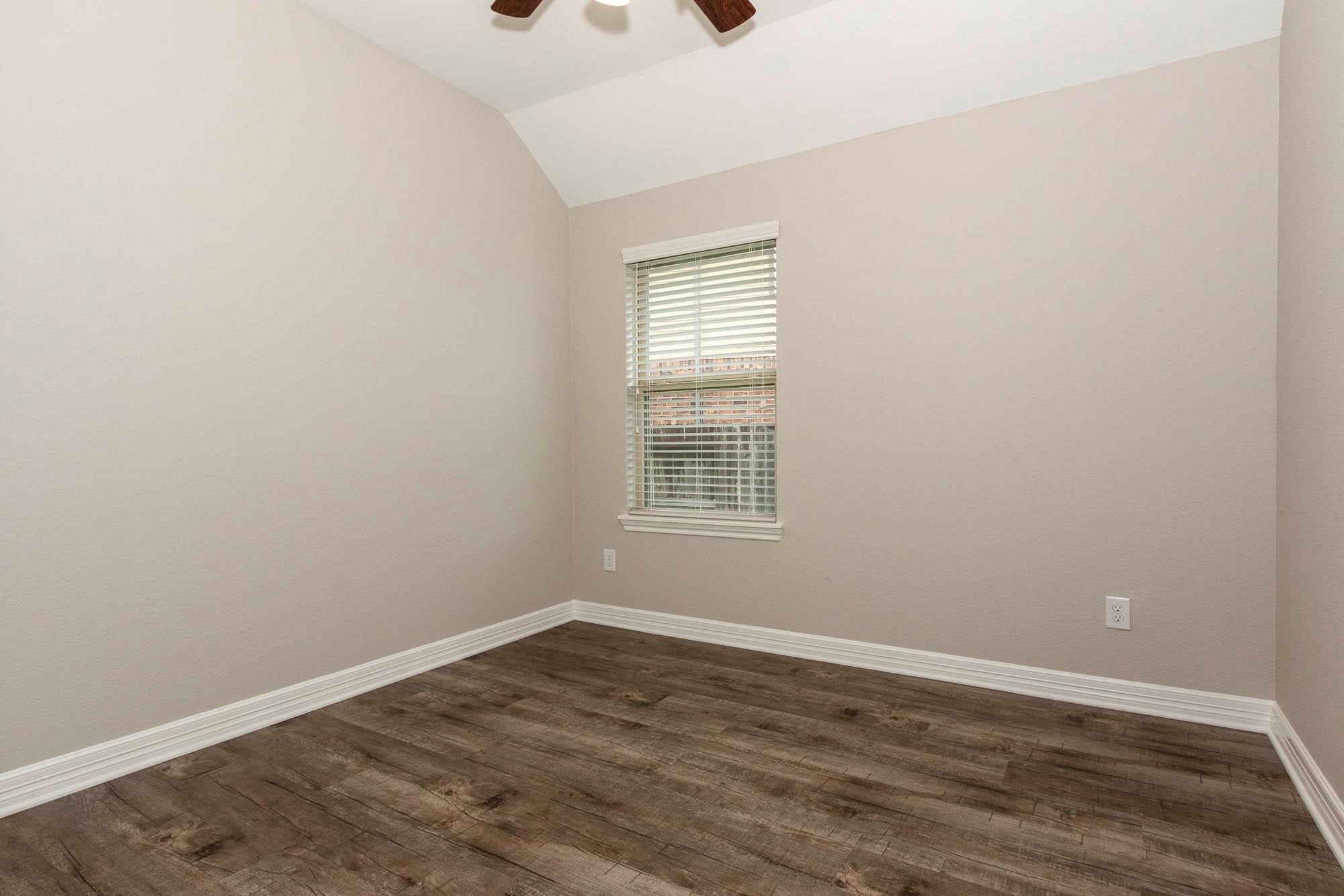 9735 Stratton Ridge Drive Property Photo 28