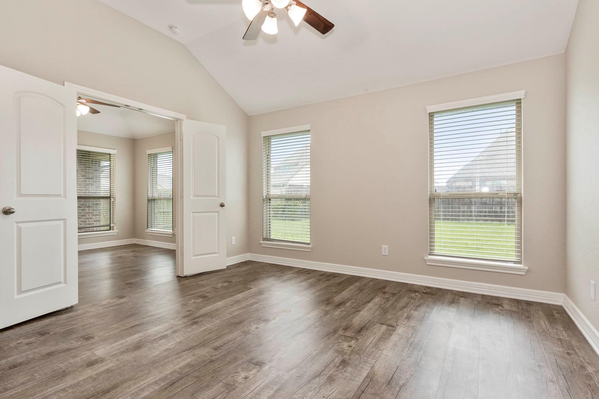 9735 Stratton Ridge Drive Property Photo 32