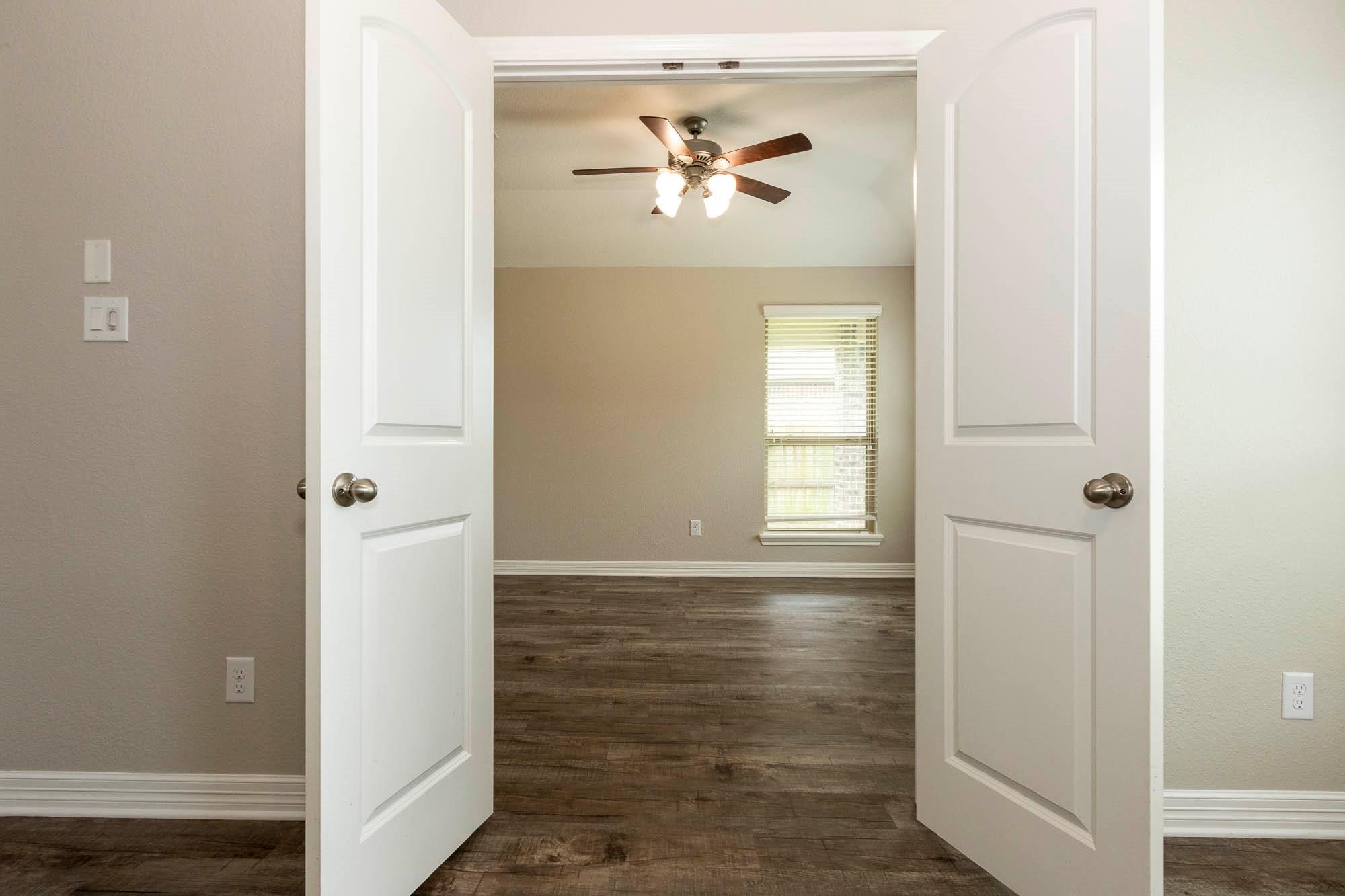 9735 Stratton Ridge Drive Property Photo 33