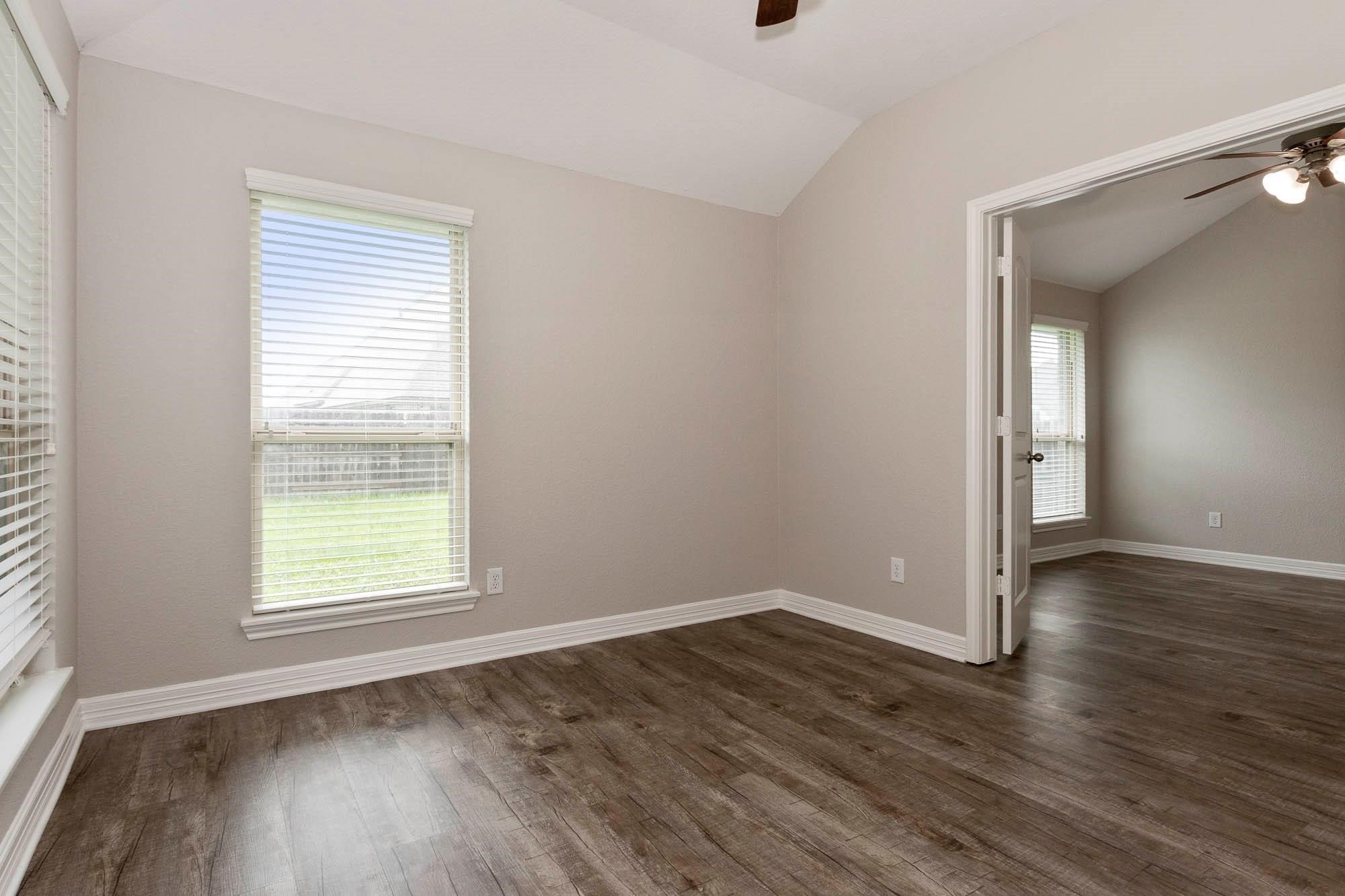 9735 Stratton Ridge Drive Property Photo 35