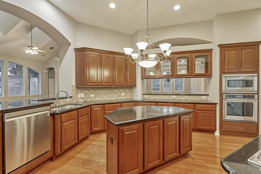 20806 E Cameron Ridge Drive Property Photo 10